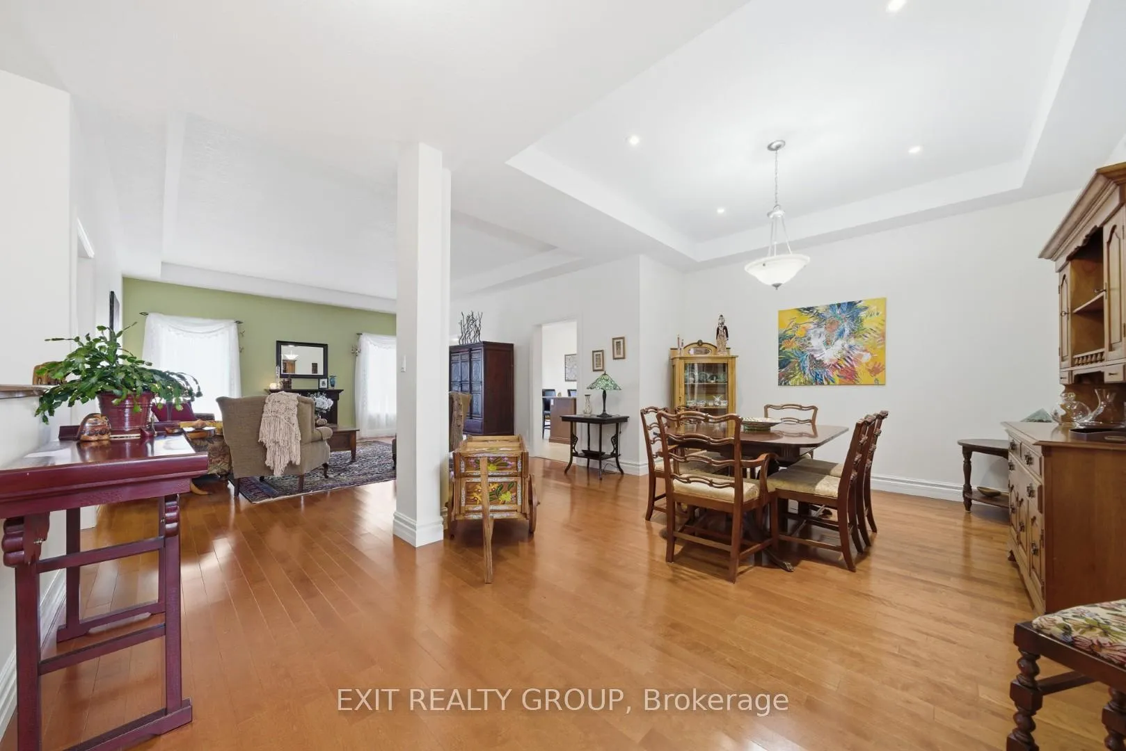 Photo 11 of 68 Maplehurst Crescent, Prince Edward County, Wellington Ward — HOMEH