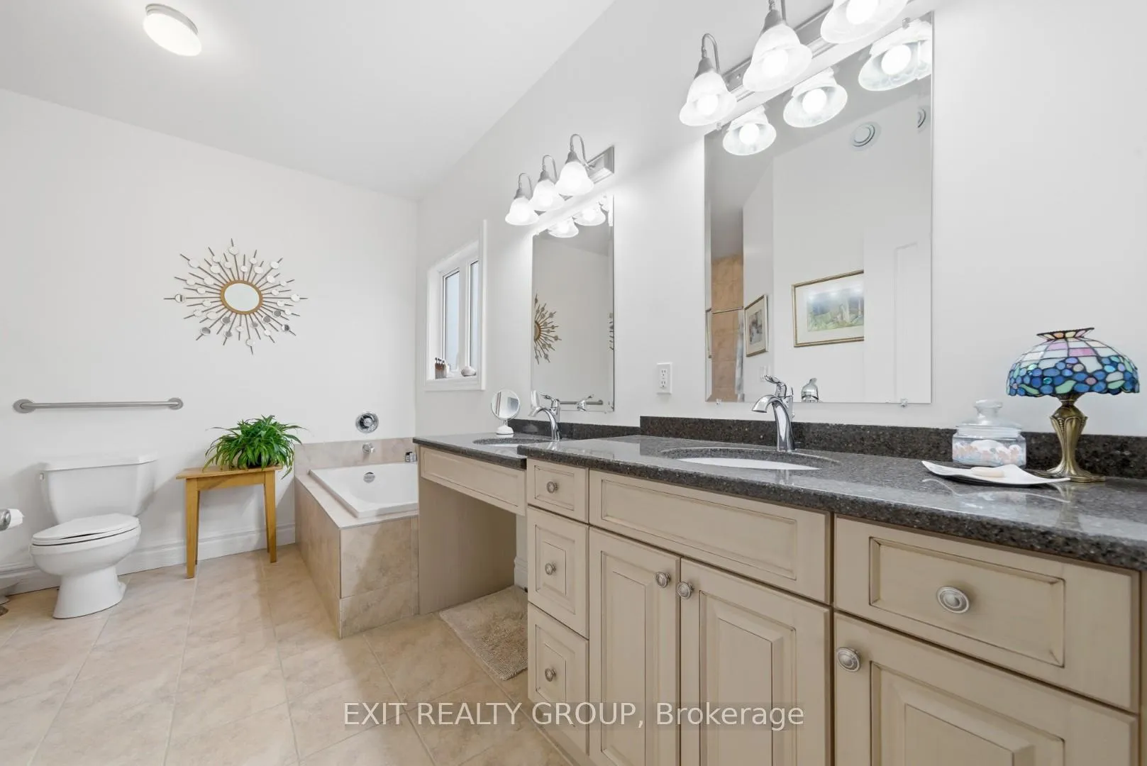 Photo 31 of 68 Maplehurst Crescent, Prince Edward County, Wellington Ward — HOMEH