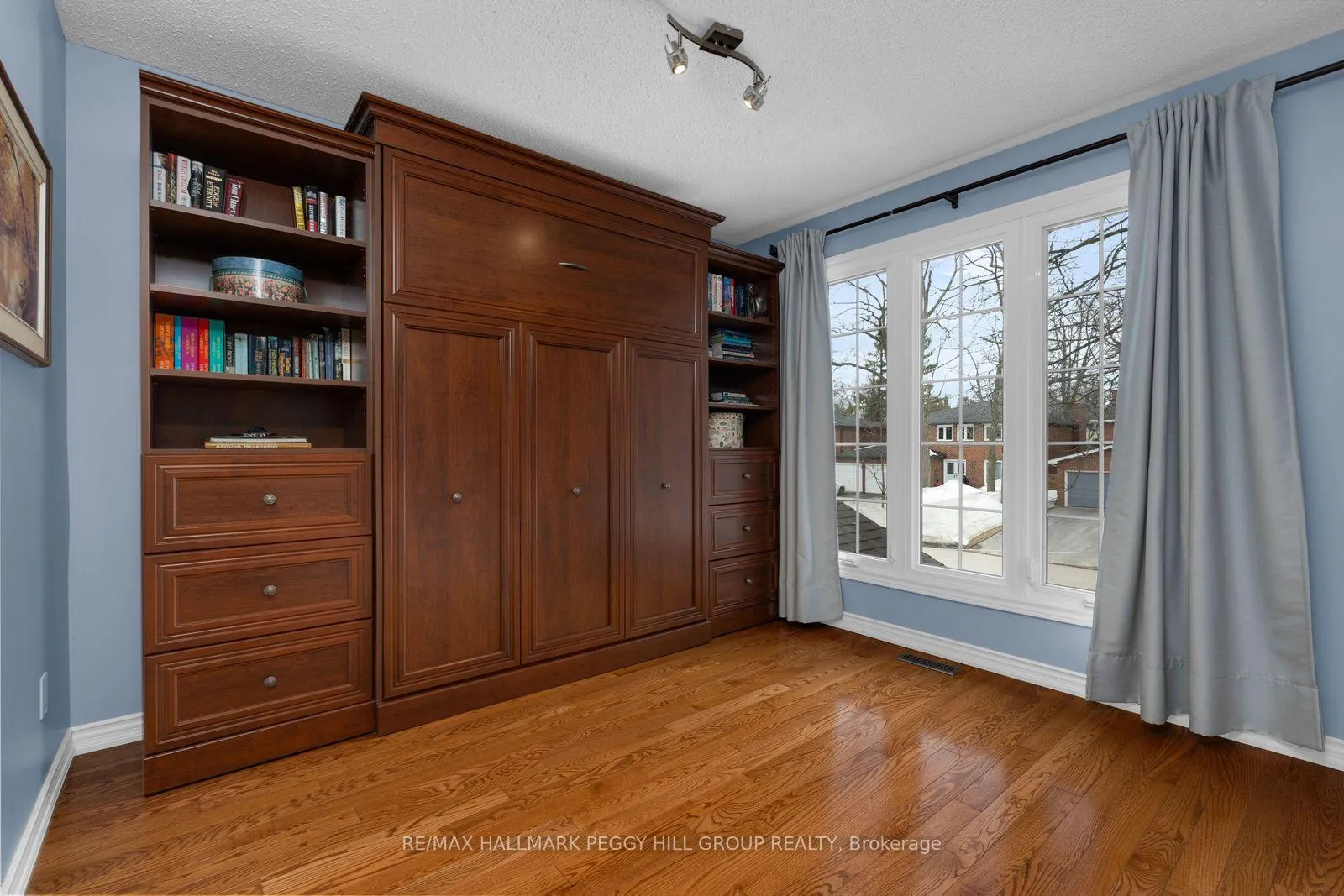 Photo 12 of 46 Oakridge Drive, Barrie, Sunnidale — HOMEH