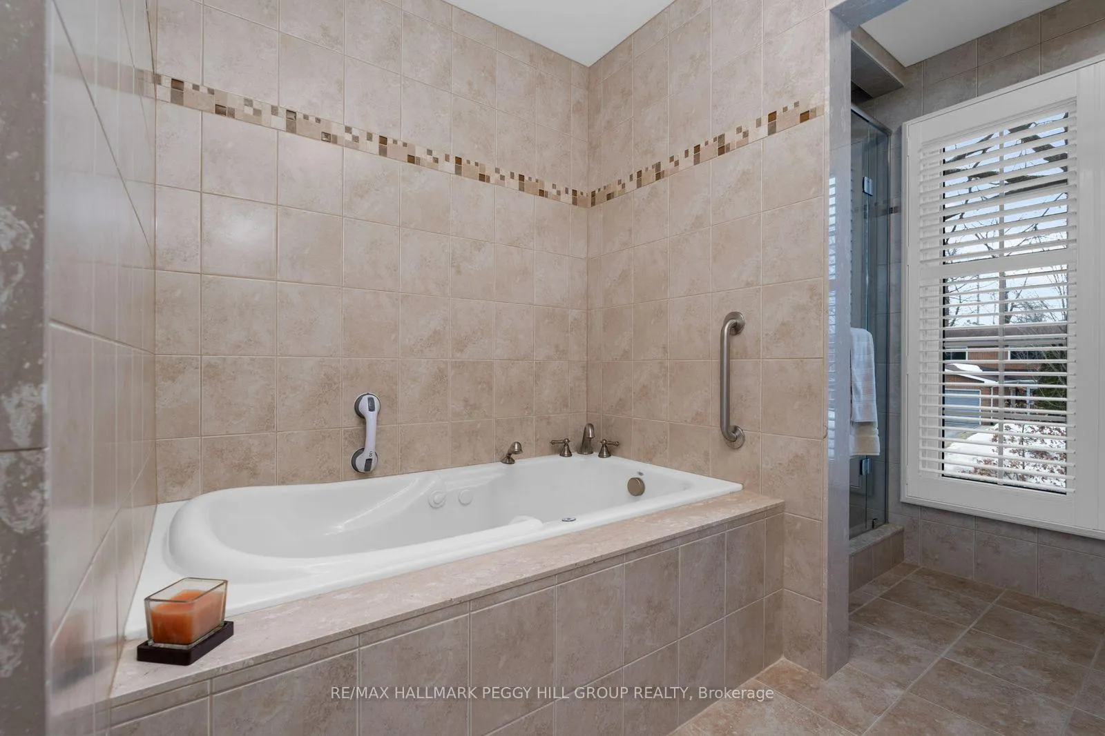 Photo 14 of 46 Oakridge Drive, Barrie, Sunnidale — HOMEH