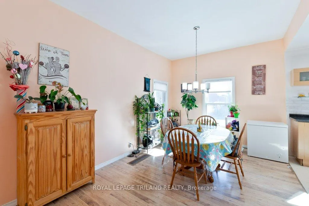 Photo 14 of 94 Steele Street, St. Thomas — HOMEH
