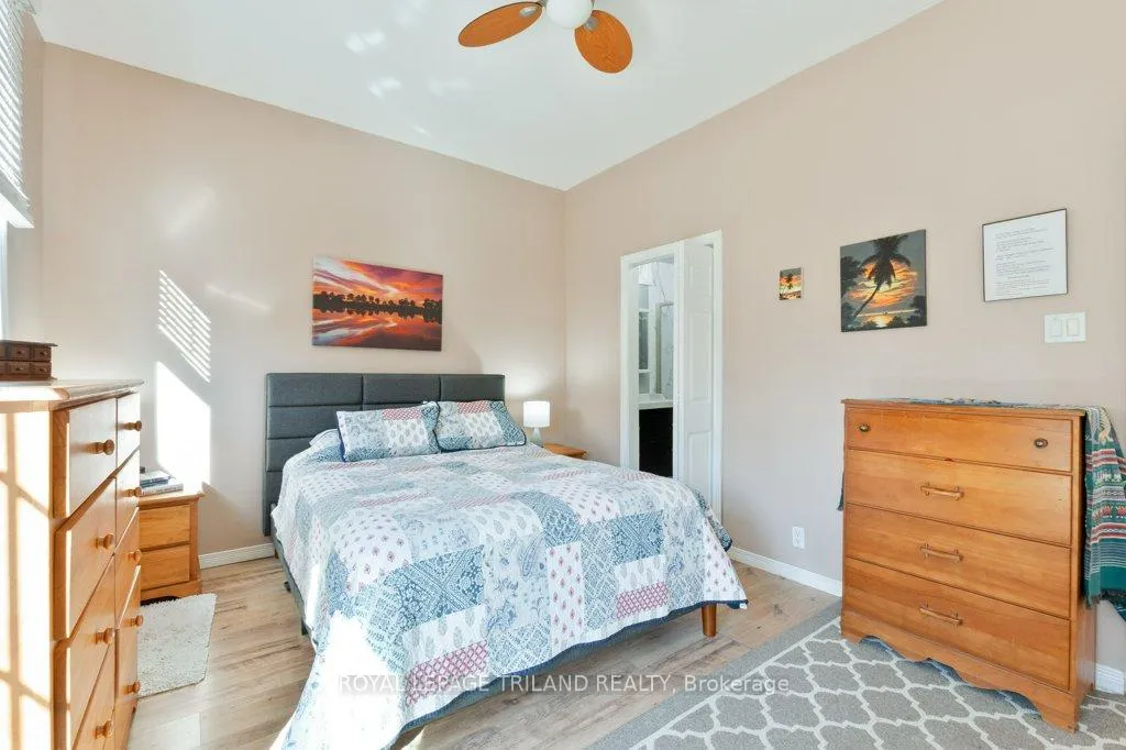 Photo 22 of 94 Steele Street, St. Thomas — HOMEH