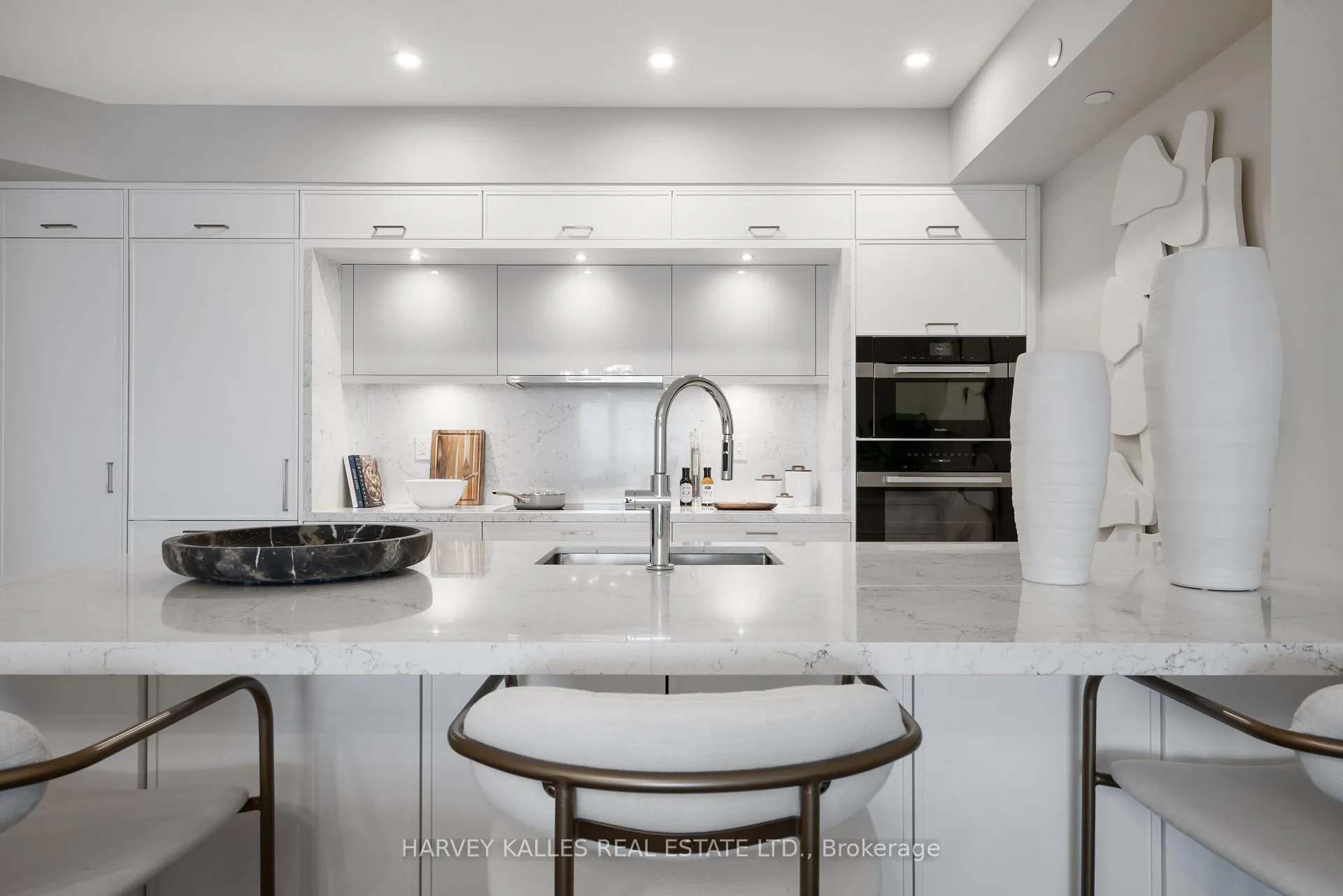 Photo 3 of Unit 306, 155 Merchants' Wharf, Toronto, Waterfront Communities — HOMEH