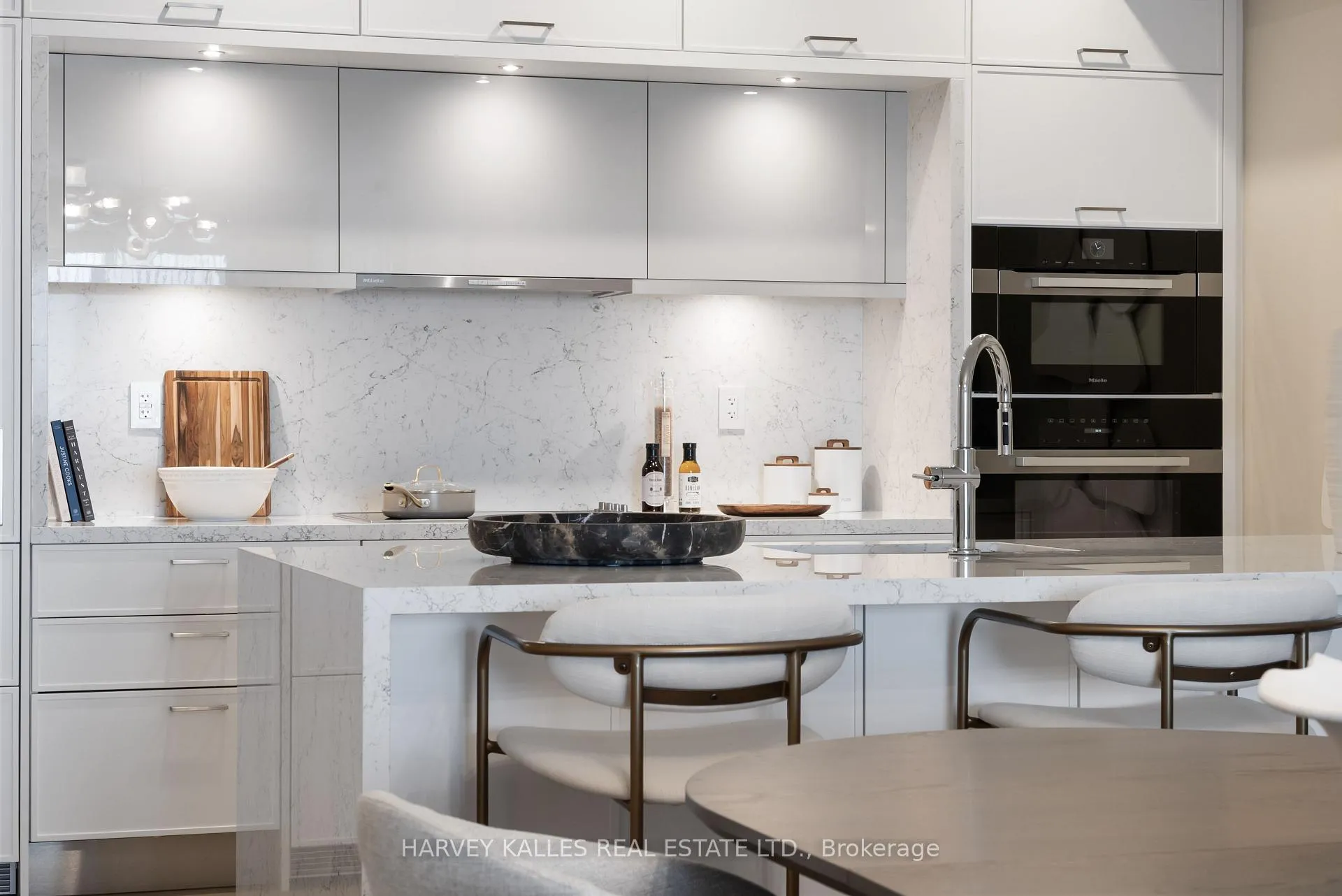 Photo 4 of Unit 306, 155 Merchants' Wharf, Toronto, Waterfront Communities — HOMEH