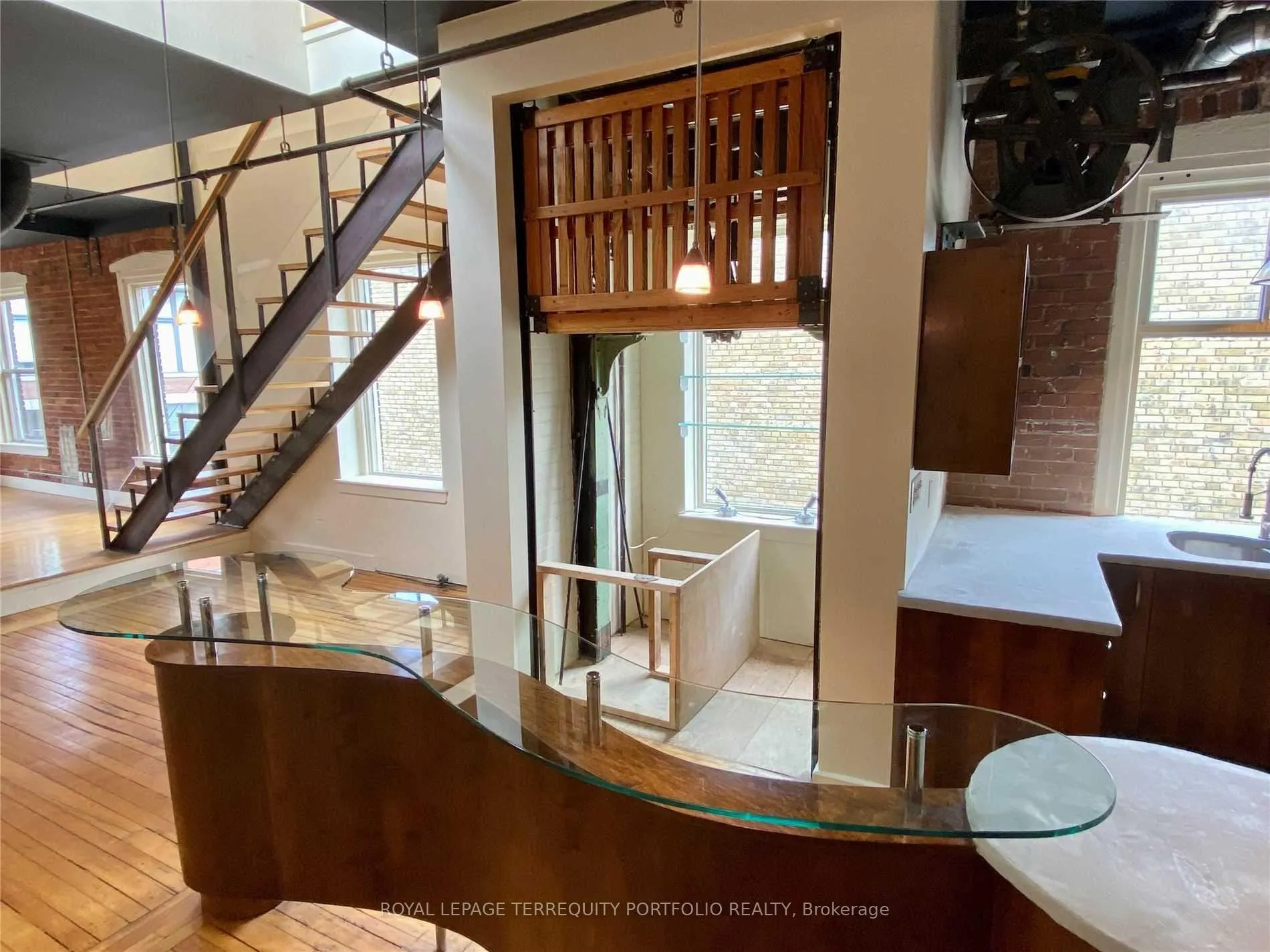 Photo 10 of Unit 9, 535 Queen Street E, Toronto, Moss Park — HOMEH