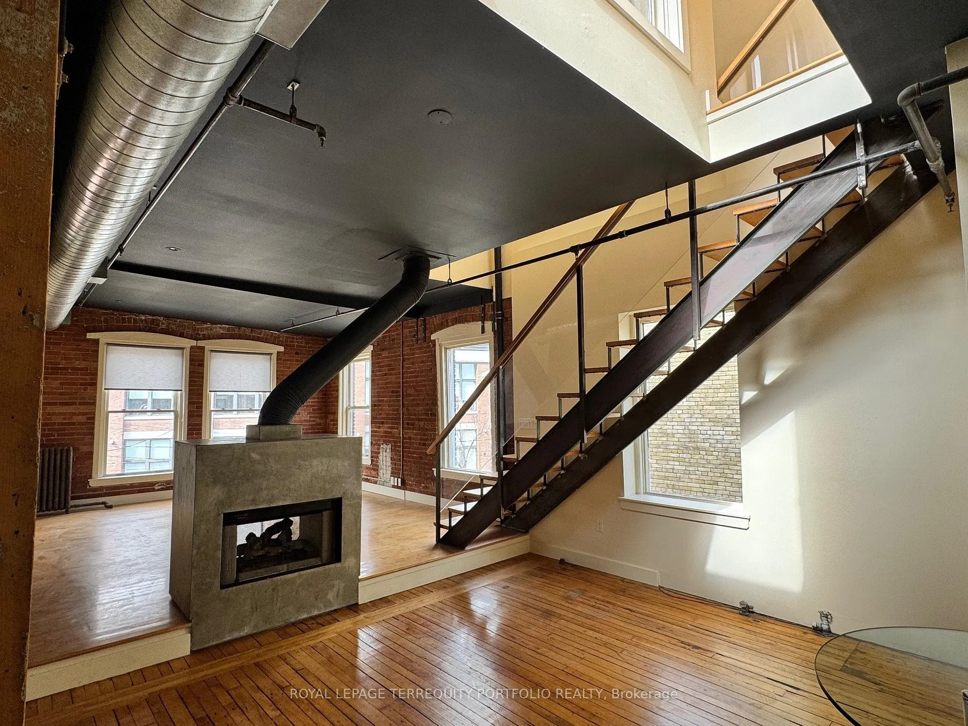 Photo 15 of Unit 9, 535 Queen Street E, Toronto, Moss Park — HOMEH