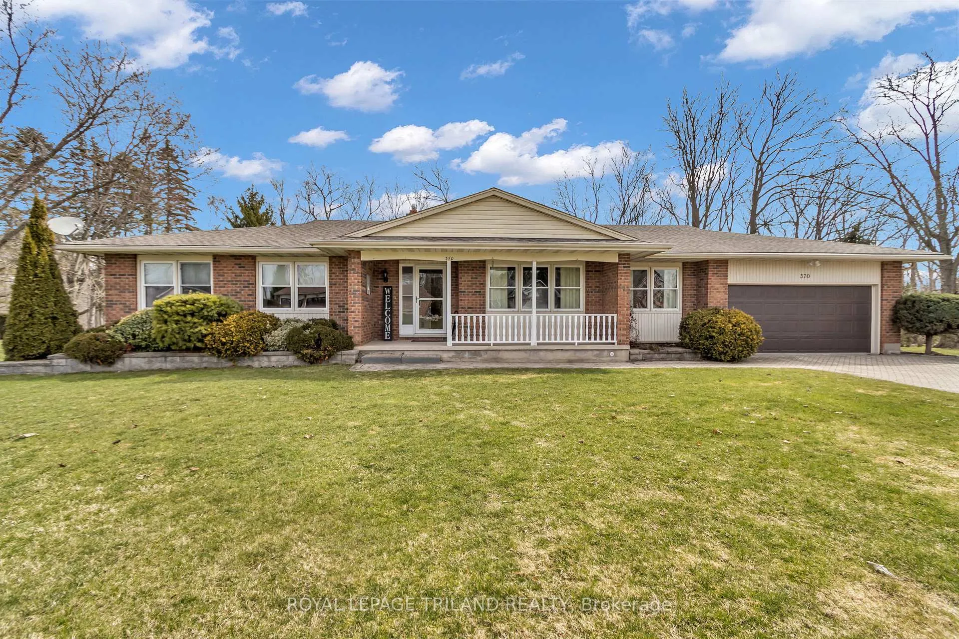 Photo 4 of 370 Station Street, North Middlesex, Parkhill — HOMEH