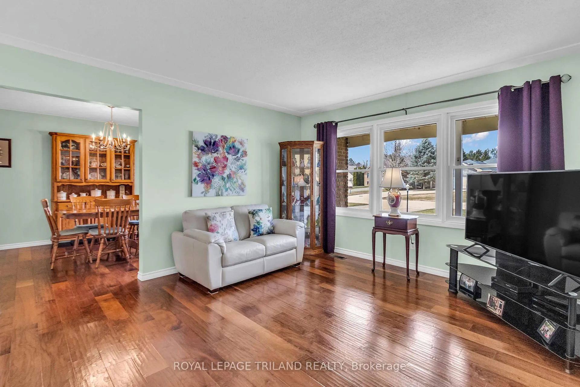 Photo 10 of 370 Station Street, North Middlesex, Parkhill — HOMEH