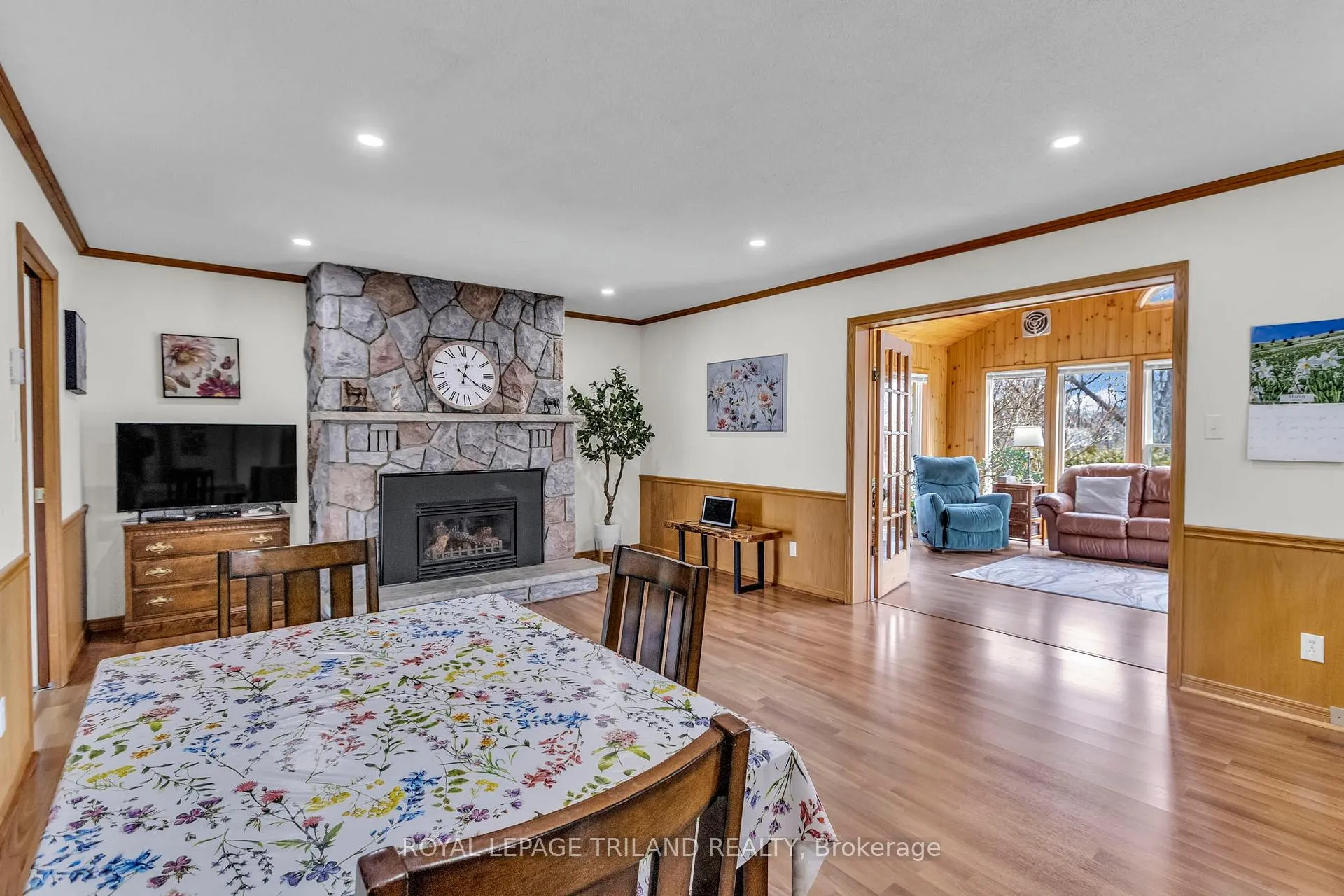 Photo 20 of 370 Station Street, North Middlesex, Parkhill — HOMEH