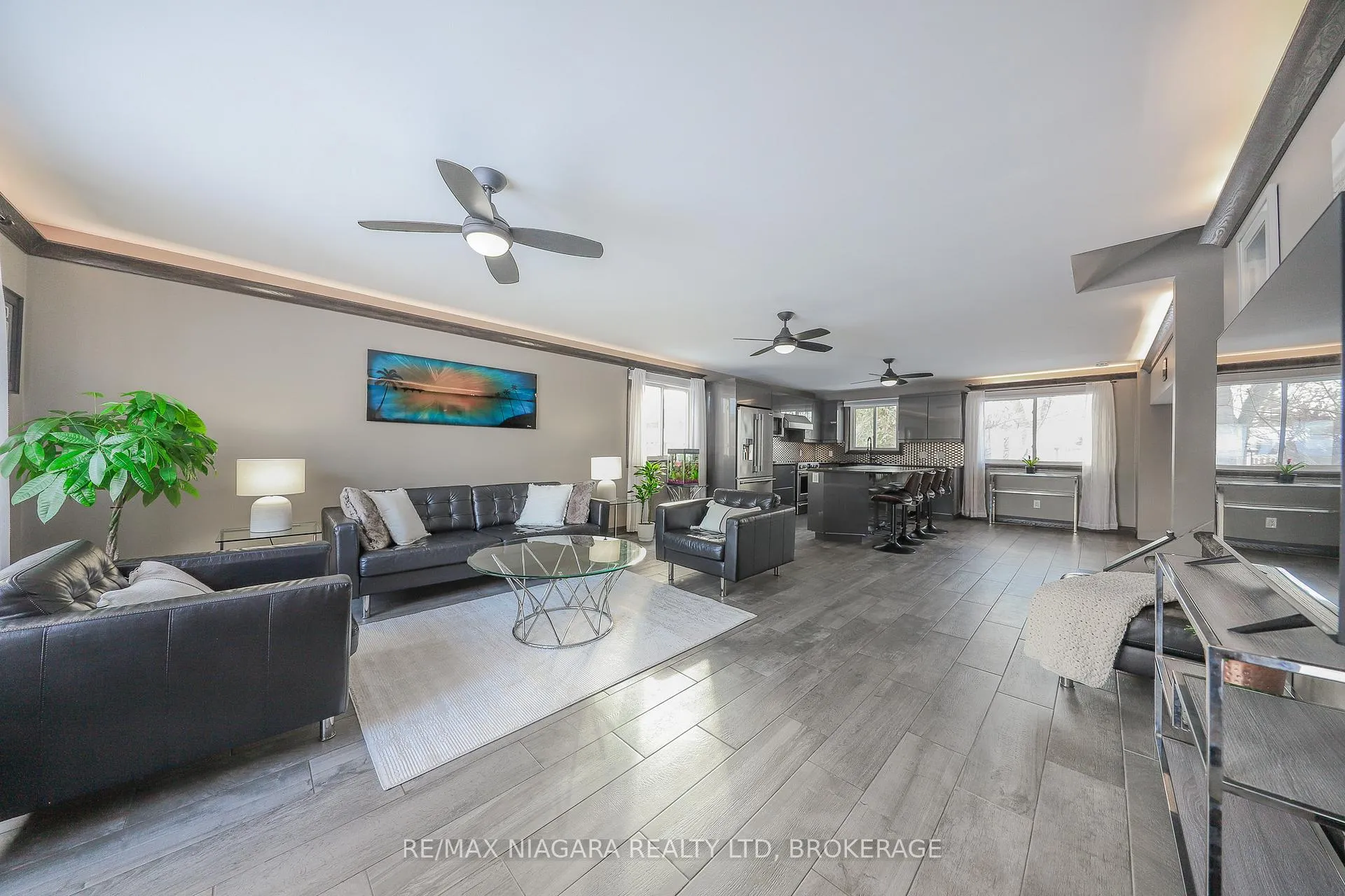 Photo 6 of 21 Jessica Drive, St. Catharines, Vine/Linwell — HOMEH