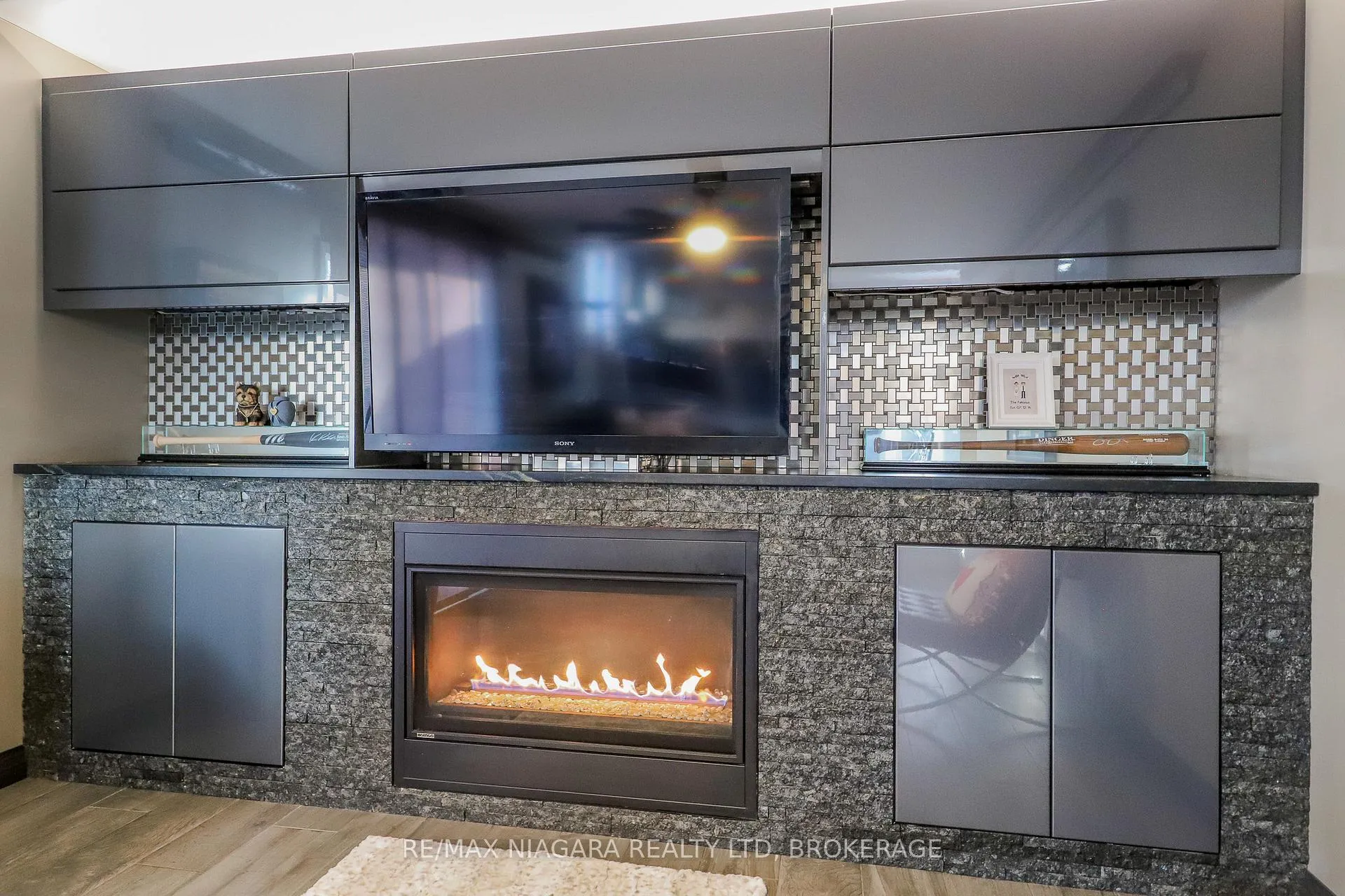 Photo 13 of 21 Jessica Drive, St. Catharines, Vine/Linwell — HOMEH