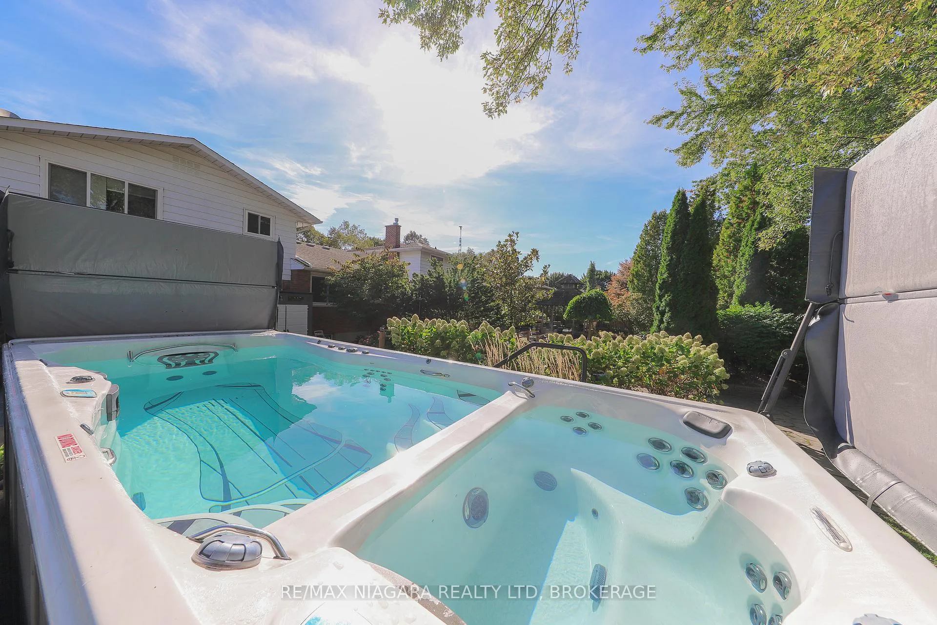 Photo 26 of 21 Jessica Drive, St. Catharines, Vine/Linwell — HOMEH