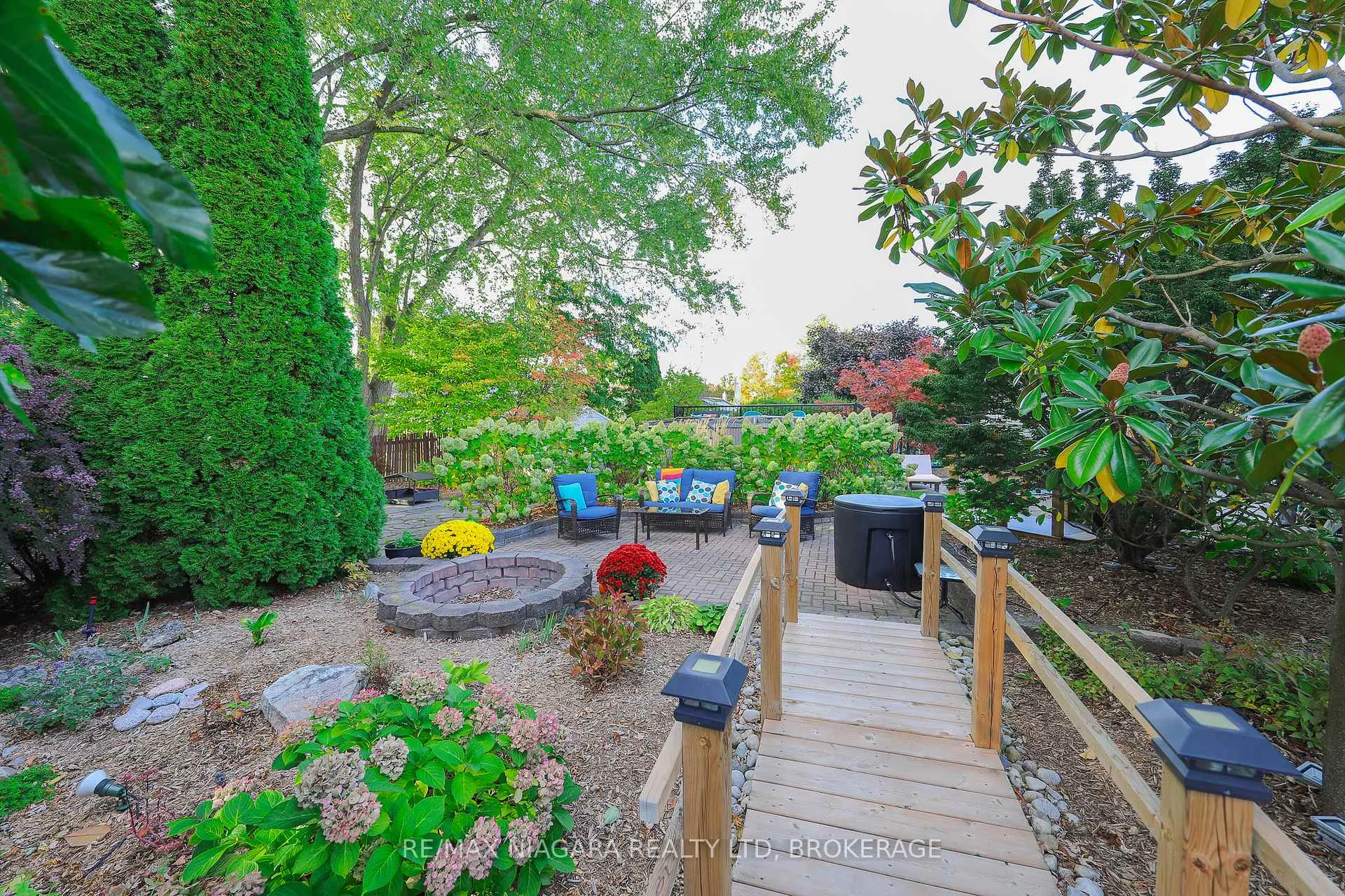 Photo 29 of 21 Jessica Drive, St. Catharines, Vine/Linwell — HOMEH