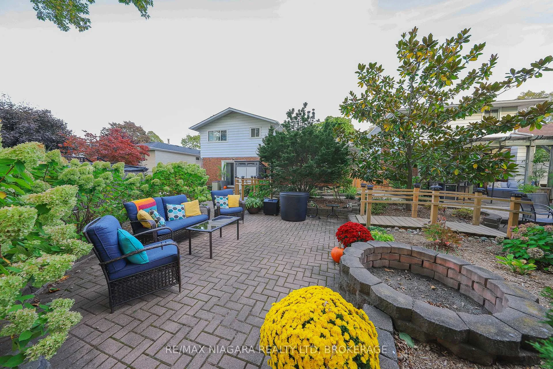 Photo 30 of 21 Jessica Drive, St. Catharines, Vine/Linwell — HOMEH