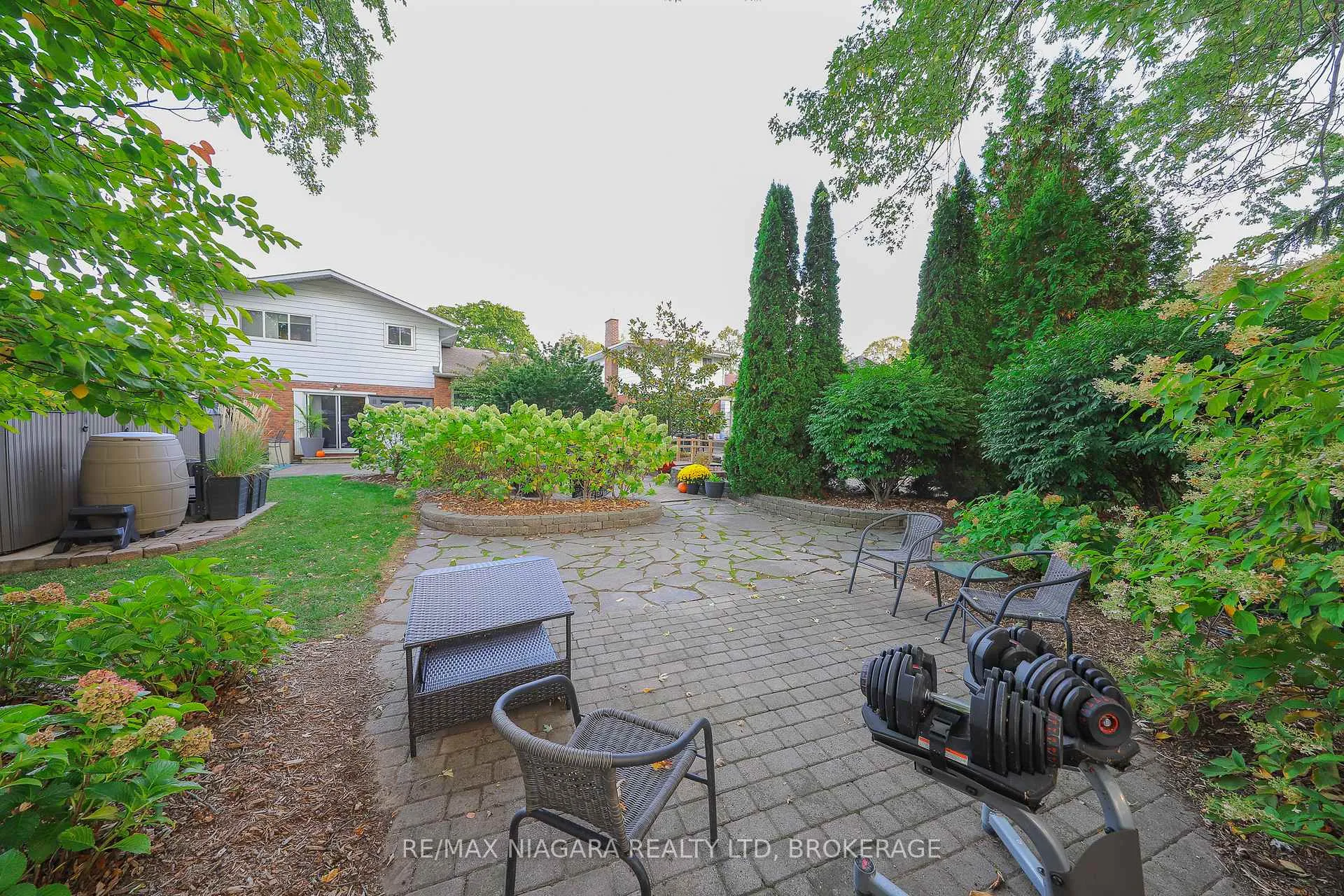 Photo 31 of 21 Jessica Drive, St. Catharines, Vine/Linwell — HOMEH