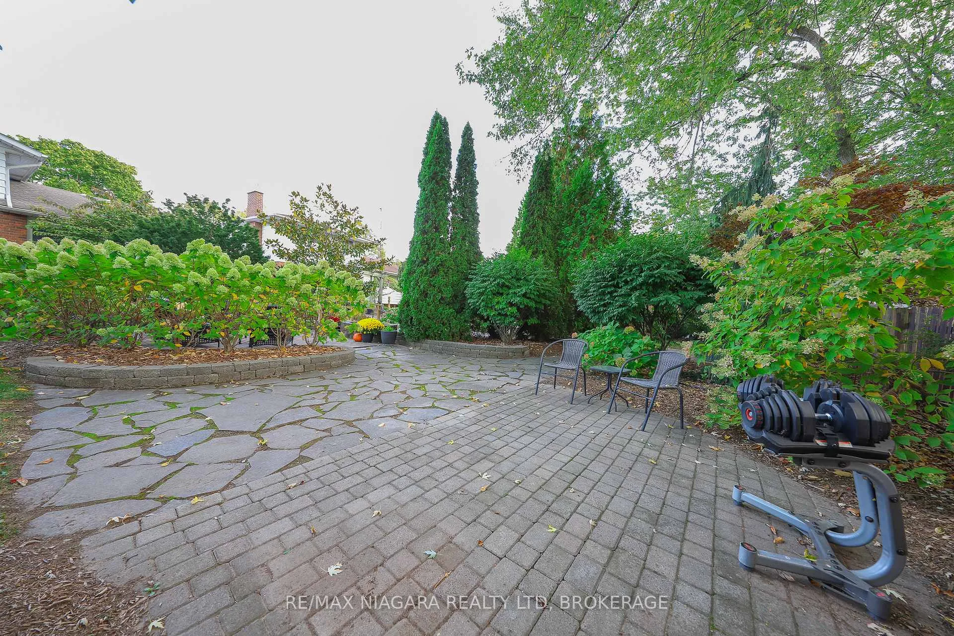 Photo 33 of 21 Jessica Drive, St. Catharines, Vine/Linwell — HOMEH
