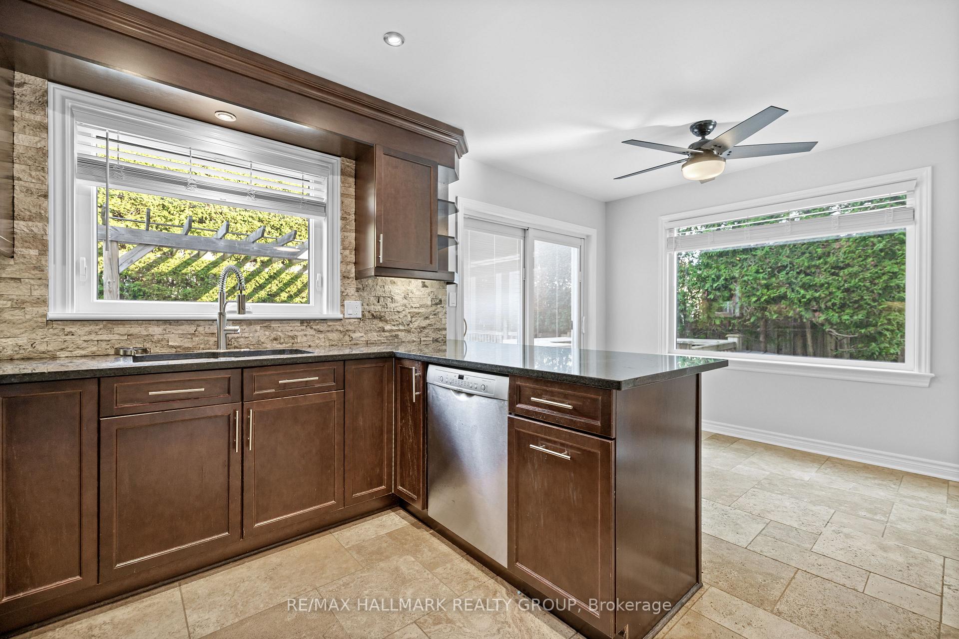Photo 10 of 124 Sai Crescent, Ottawa, Hunt Club Park — HOMEH