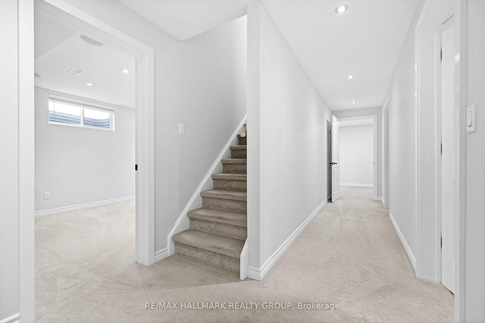 Photo 27 of 124 Sai Crescent, Ottawa, Hunt Club Park — HOMEH