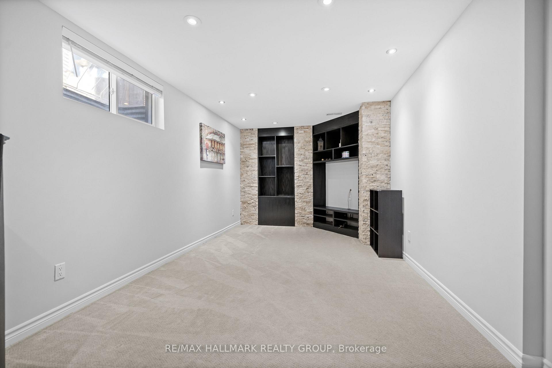 Photo 28 of 124 Sai Crescent, Ottawa, Hunt Club Park — HOMEH