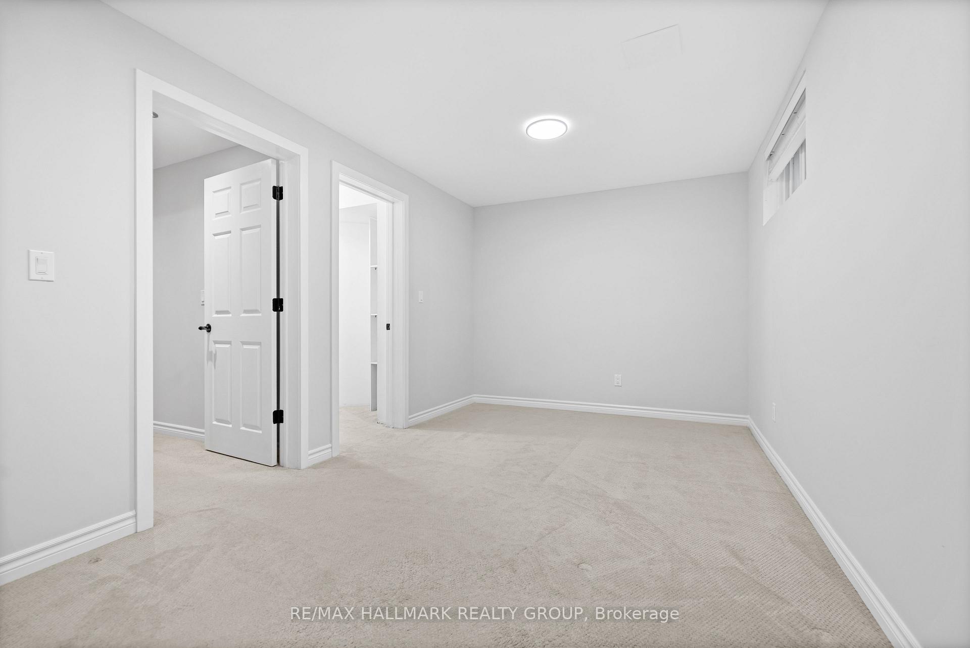 Photo 30 of 124 Sai Crescent, Ottawa, Hunt Club Park — HOMEH