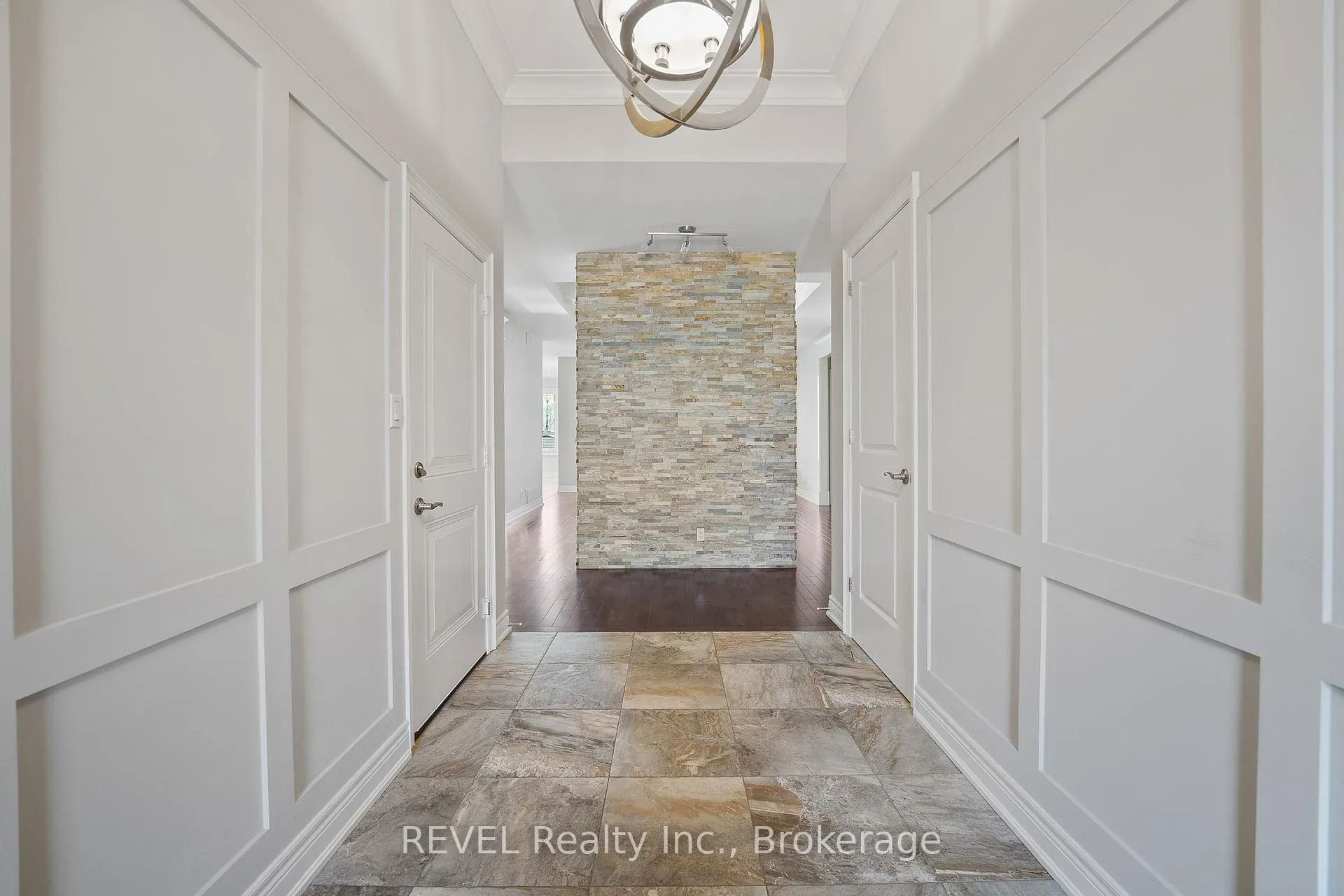 Photo 4 of 39 Hurricane Road, Pelham, Fonthill — HOMEH