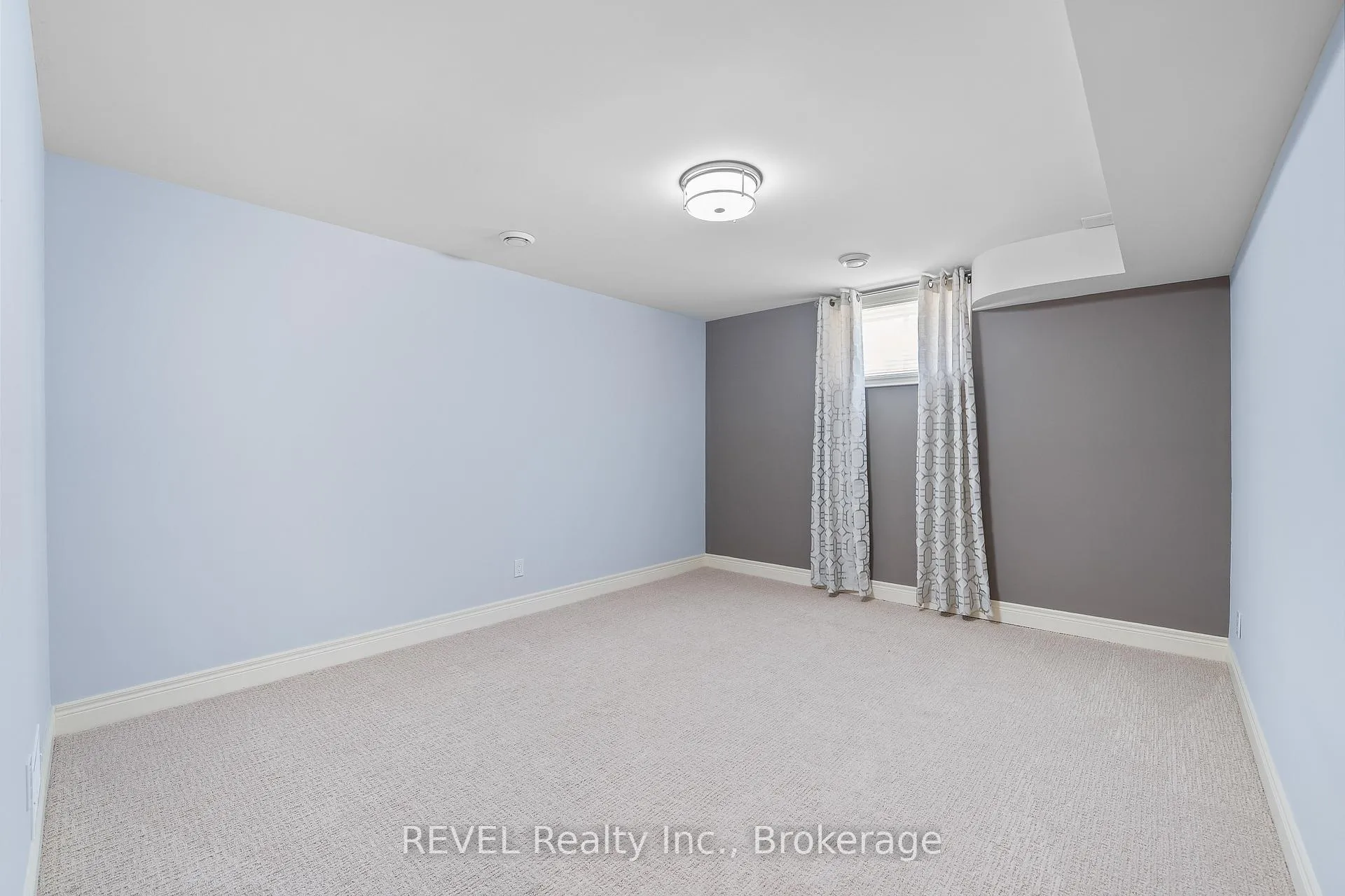 Photo 34 of 39 Hurricane Road, Pelham, Fonthill — HOMEH