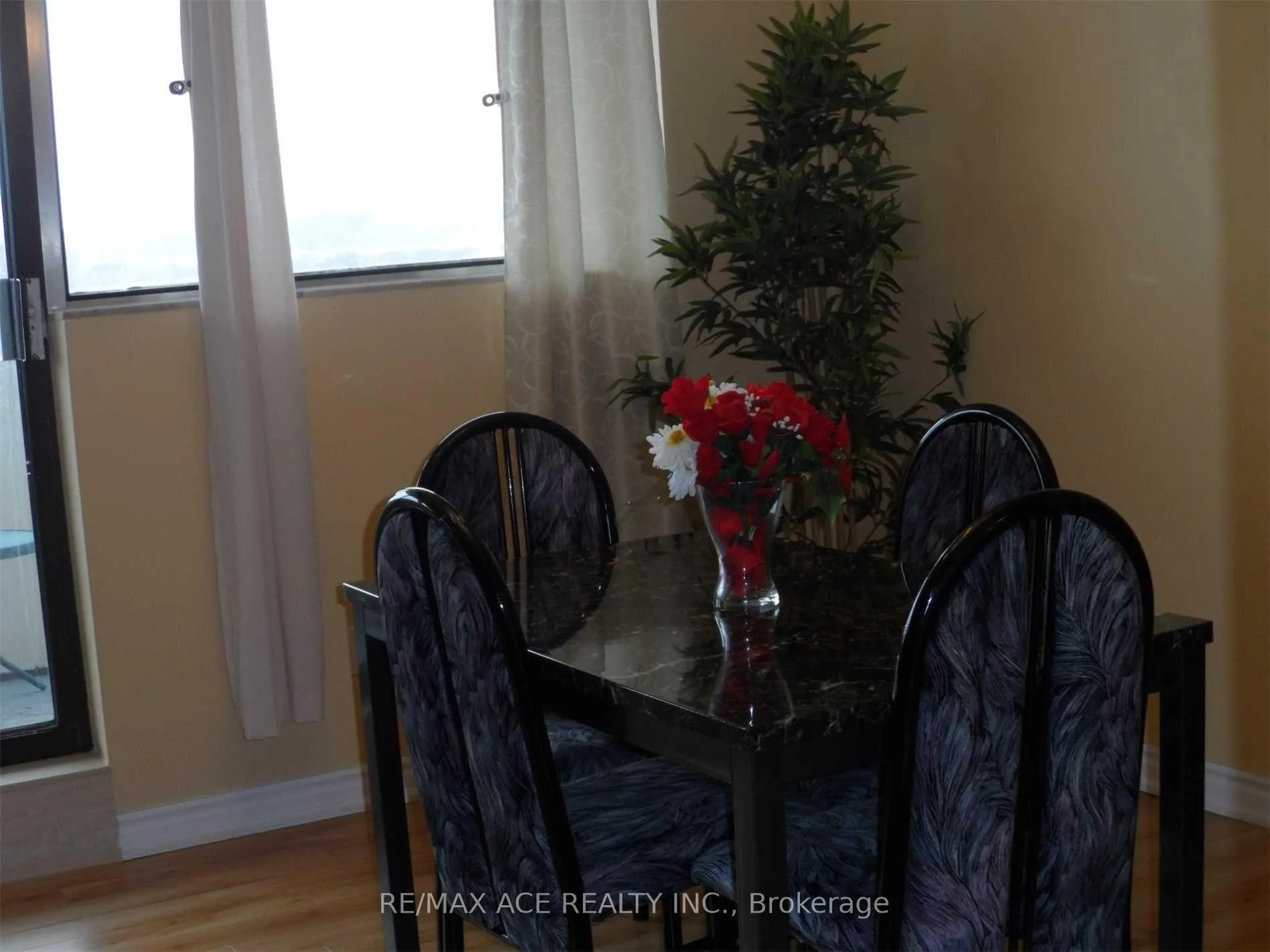 Photo 6 of Unit 906, 2130 Weston Road, North York, Mount Dennis — HOMEH