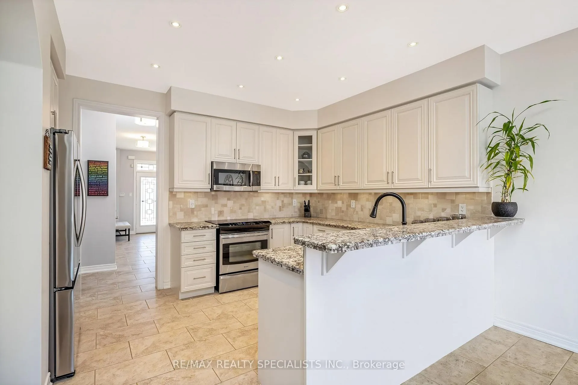 Photo 8 of 1440 Rolph Terrace, Milton, Beaty — HOMEH