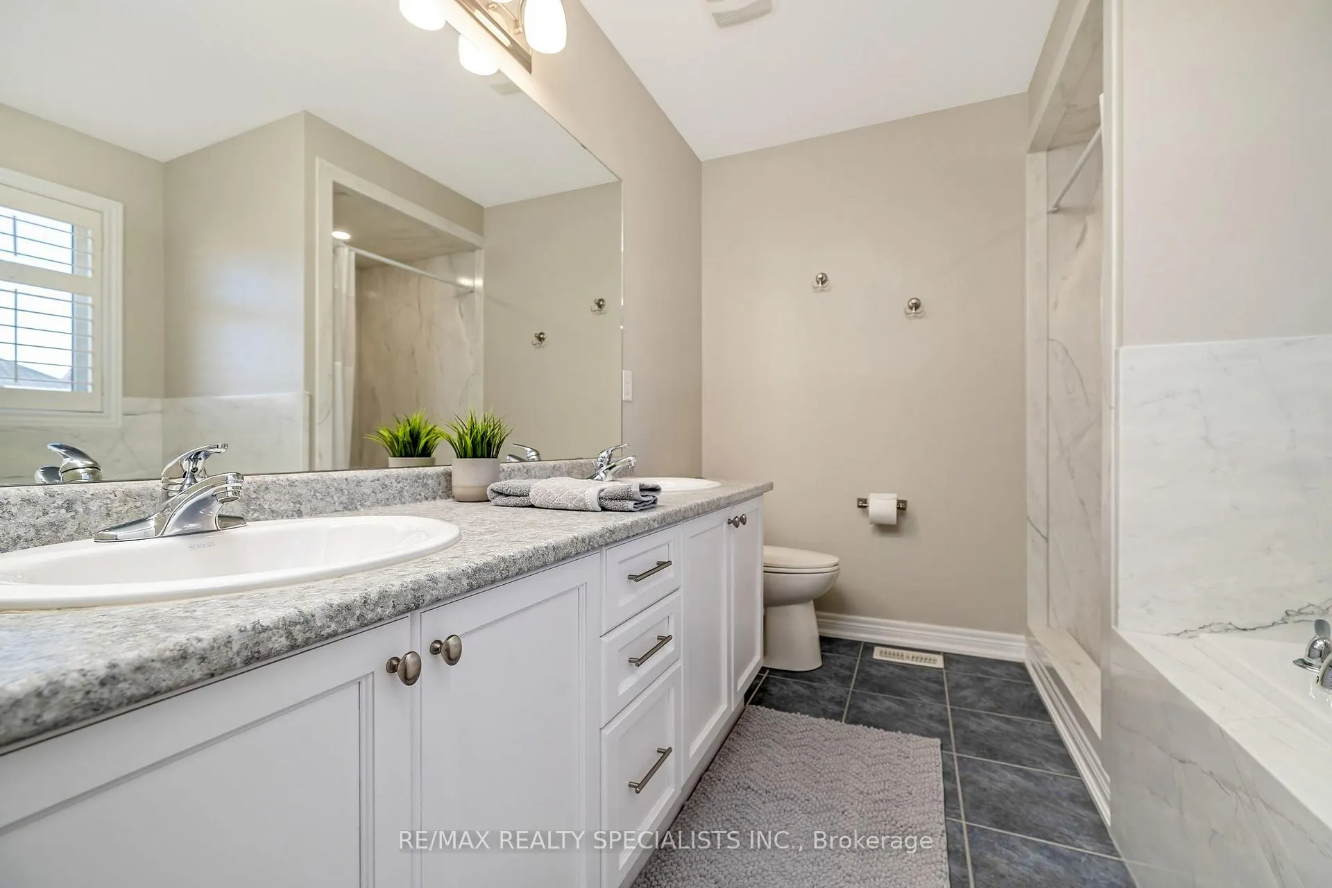 Photo 20 of 1440 Rolph Terrace, Milton, Beaty — HOMEH