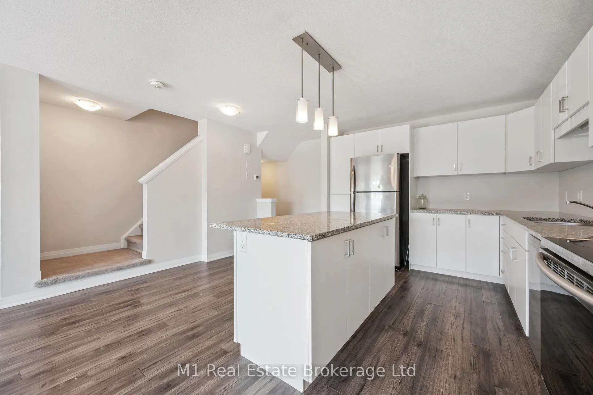 Photo 18 of 13 Meadowridge Street, Kitchener — HOMEH