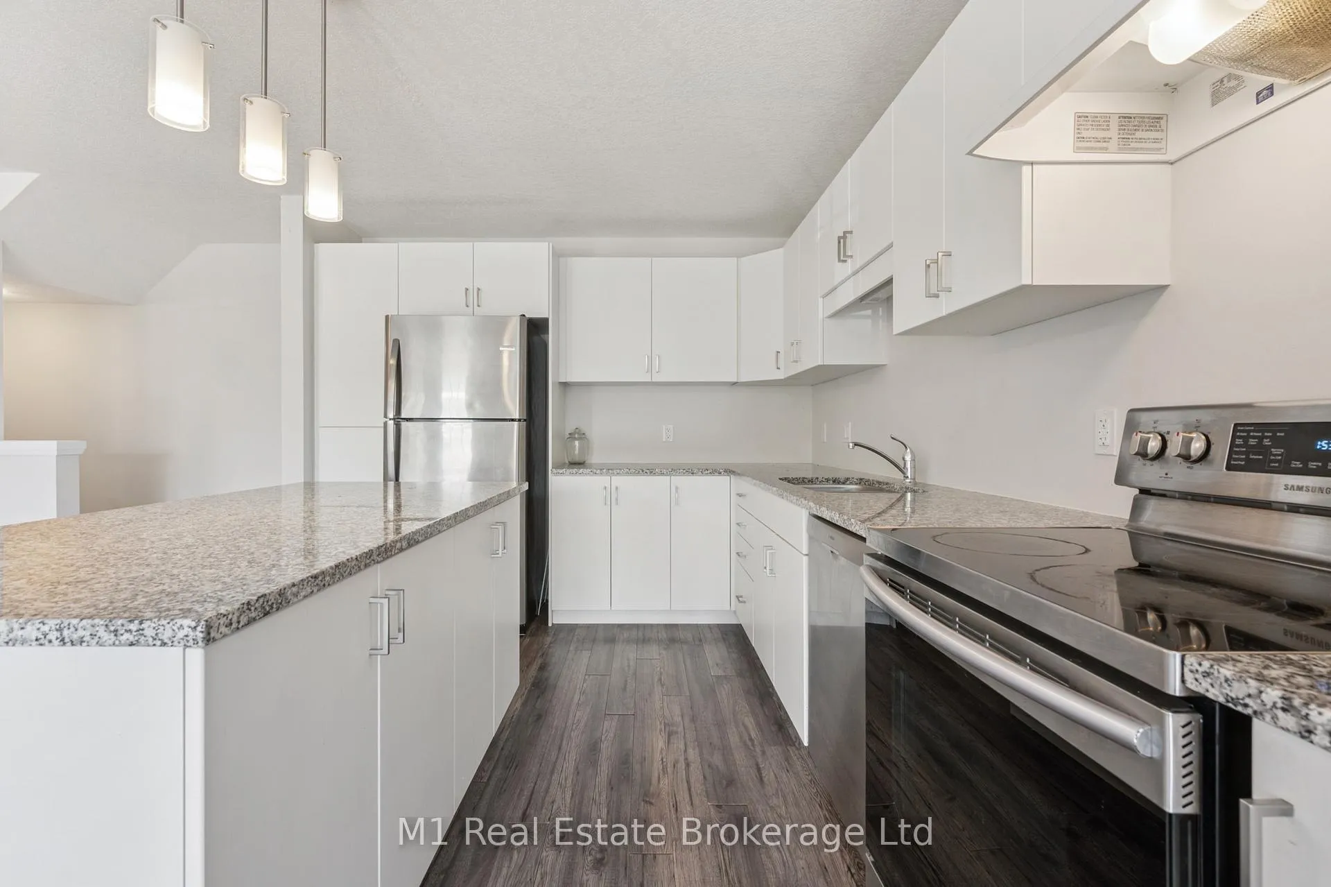 Photo 19 of 13 Meadowridge Street, Kitchener — HOMEH