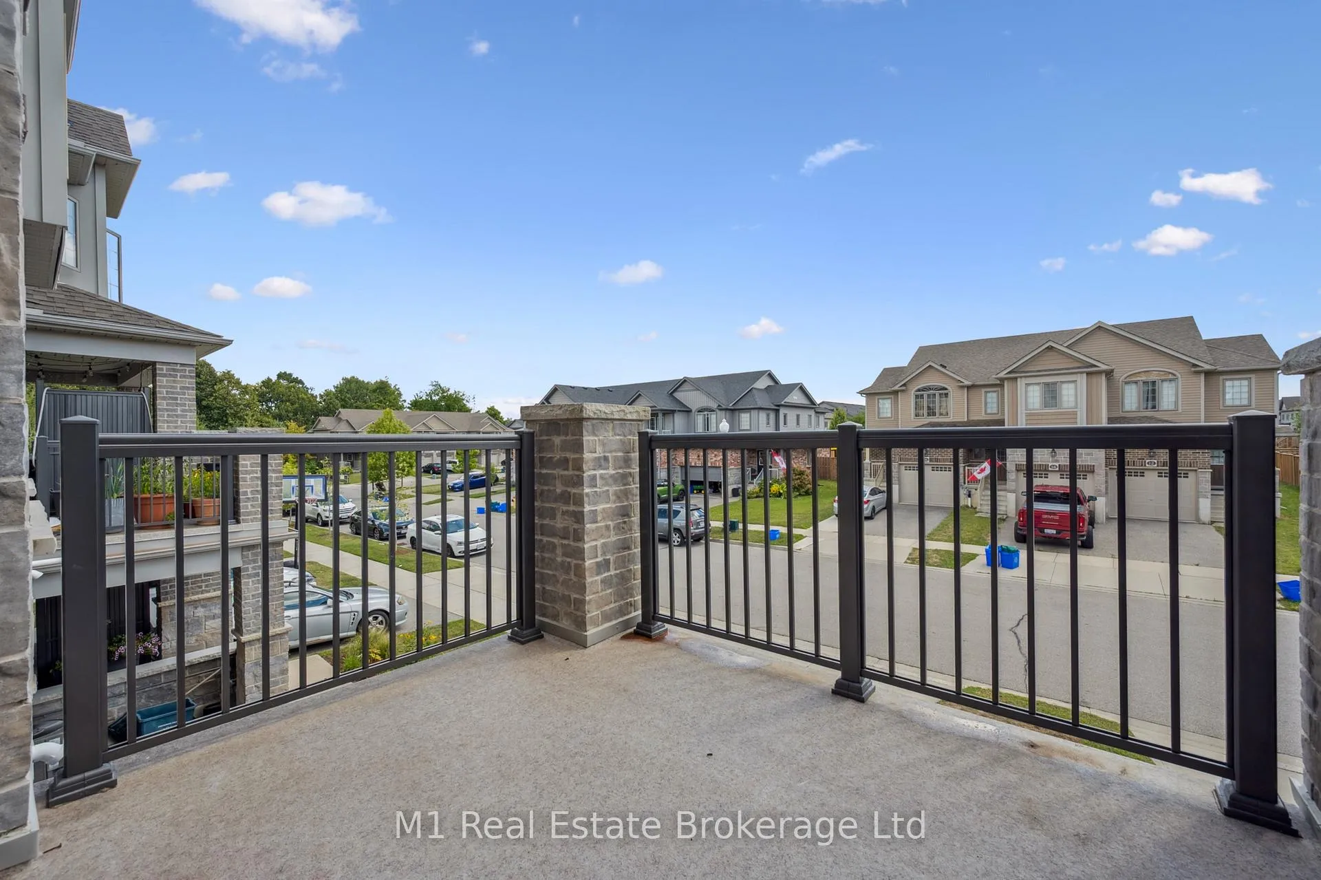 Photo 24 of 13 Meadowridge Street, Kitchener — HOMEH