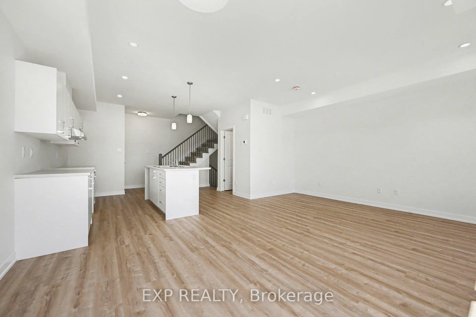 Photo 5 of 1200 Cope Drive, Ottawa, Stittsville (South) — HOMEH