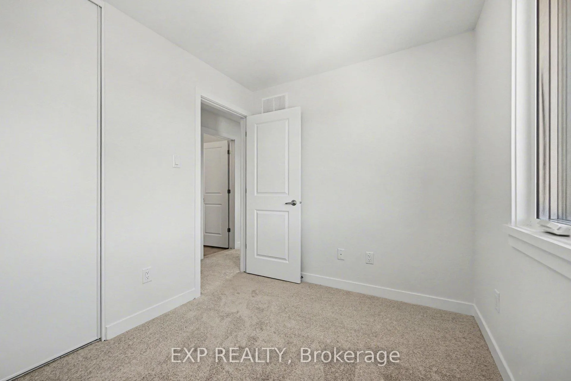 Photo 11 of 1200 Cope Drive, Ottawa, Stittsville (South) — HOMEH