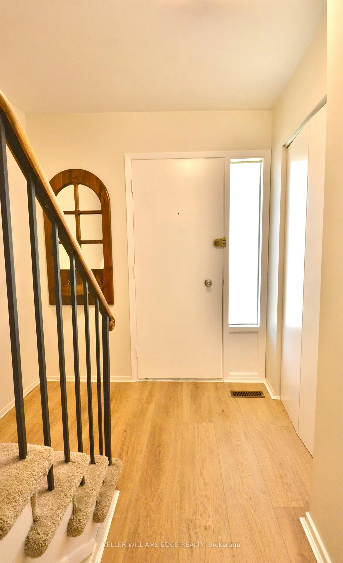 Photo 4 of 562 Forestwood Crescent, Burlington, Appleby — HOMEH