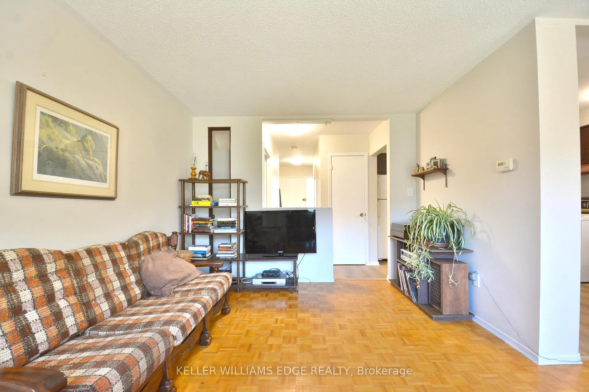Photo 6 of 562 Forestwood Crescent, Burlington, Appleby — HOMEH