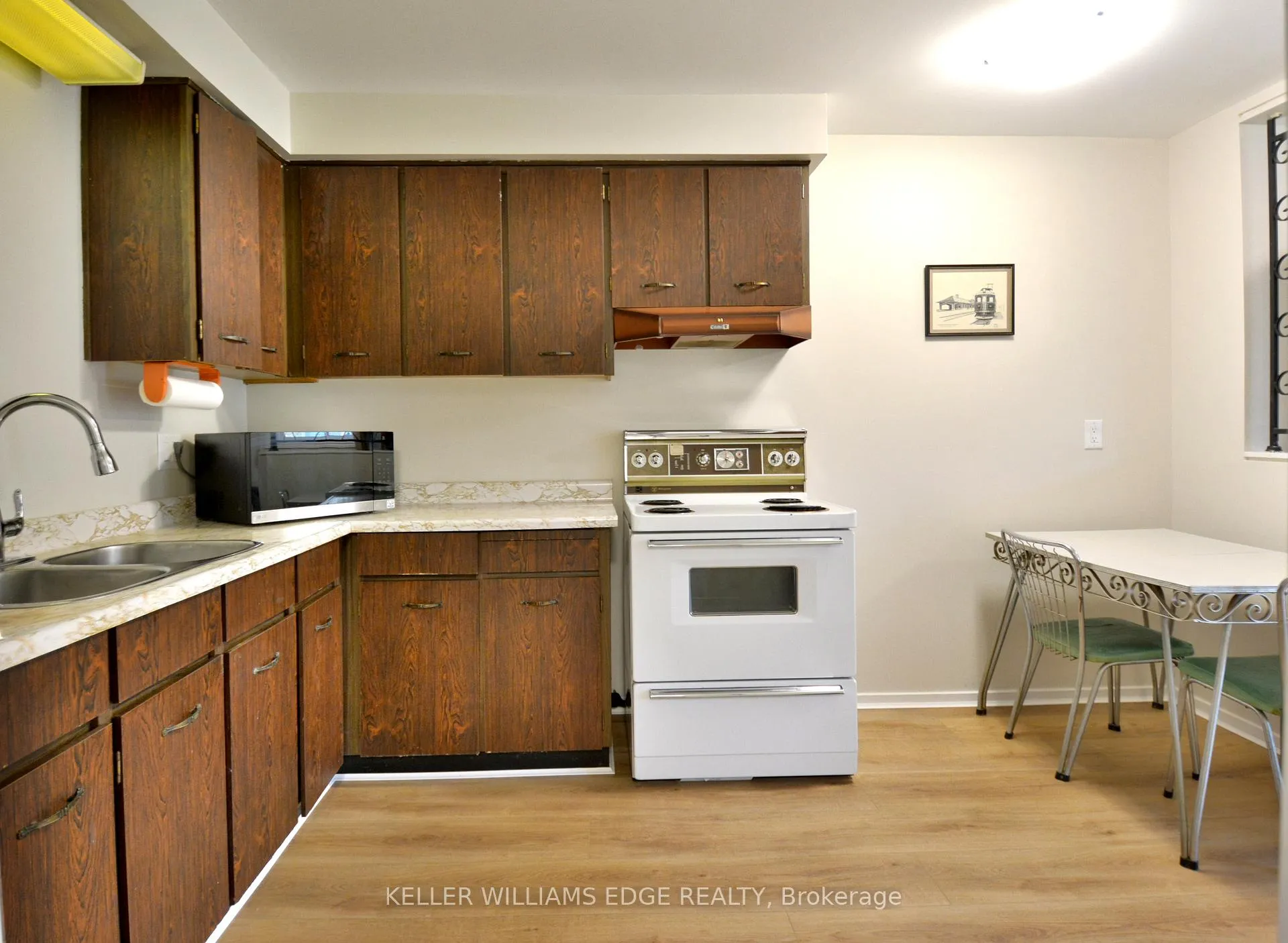 Photo 12 of 562 Forestwood Crescent, Burlington, Appleby — HOMEH