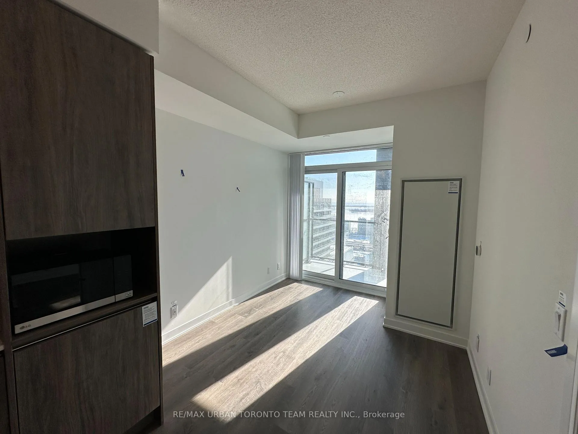 Photo 6 of Unit 3608, 180 Front Street E, Toronto, Moss Park — HOMEH