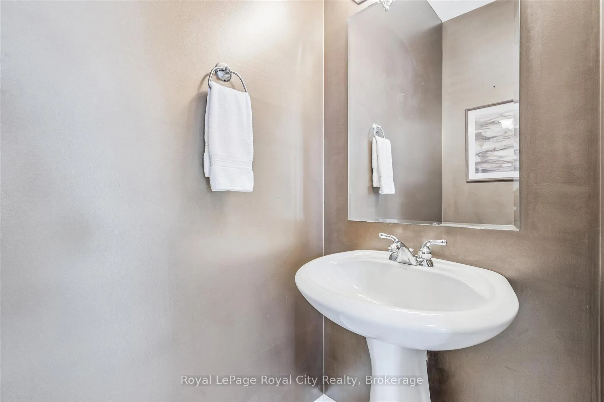 Photo 20 of 73 Amsterdam Crescent, Guelph, Pineridge/Westminster Woods — HOMEH