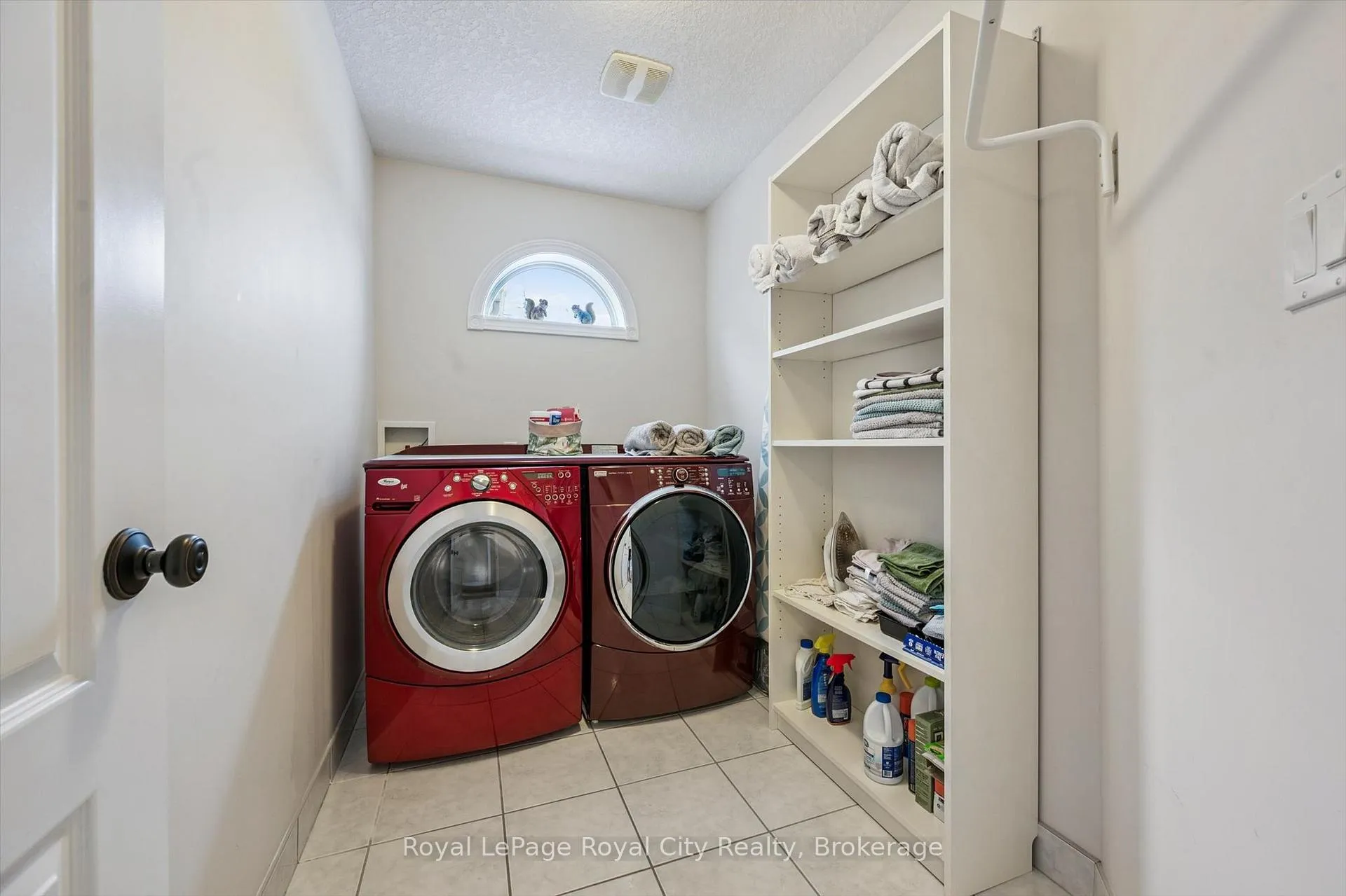 Photo 33 of 73 Amsterdam Crescent, Guelph, Pineridge/Westminster Woods — HOMEH