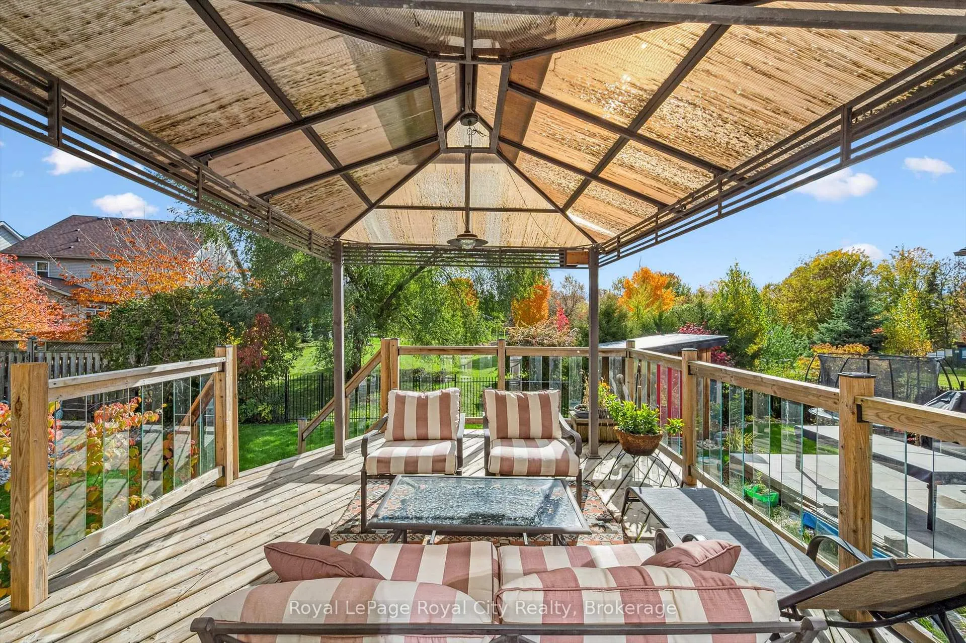 Photo 35 of 73 Amsterdam Crescent, Guelph, Pineridge/Westminster Woods — HOMEH