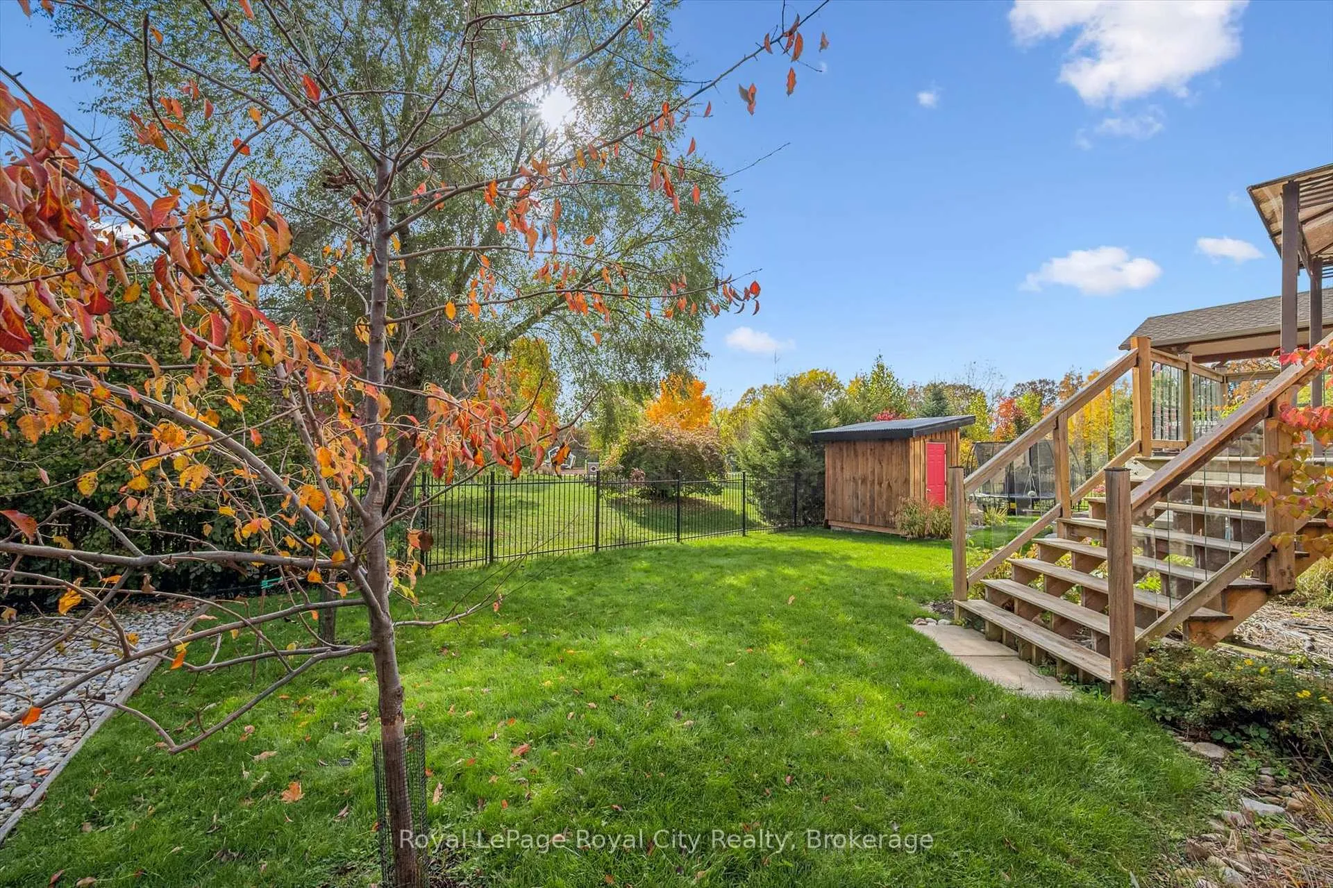 Photo 38 of 73 Amsterdam Crescent, Guelph, Pineridge/Westminster Woods — HOMEH