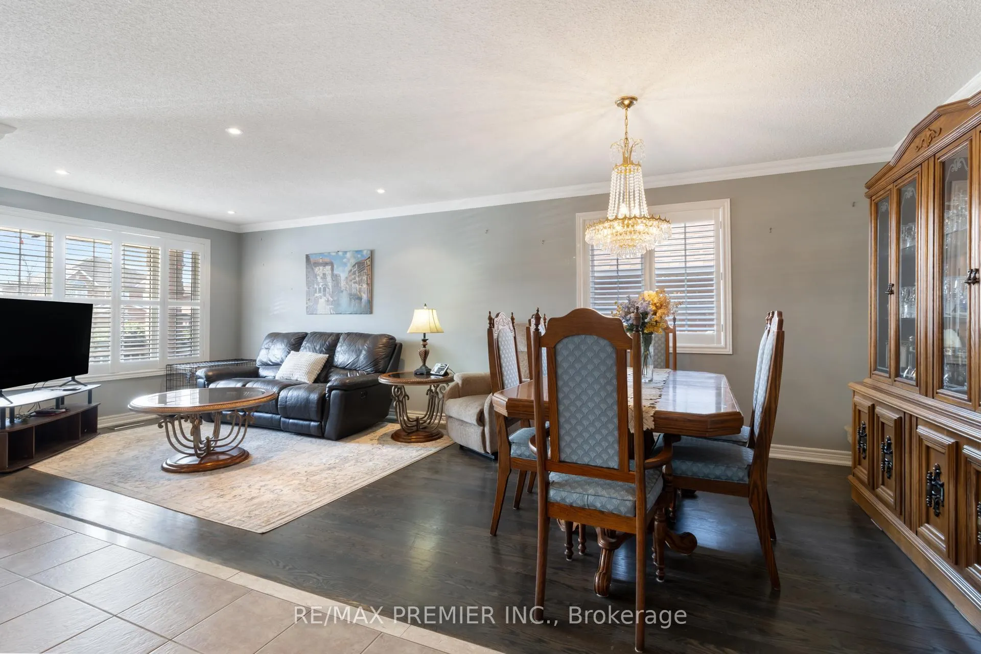 Photo 8 of 78 Rosanna Crescent, Vaughan, Maple — HOMEH