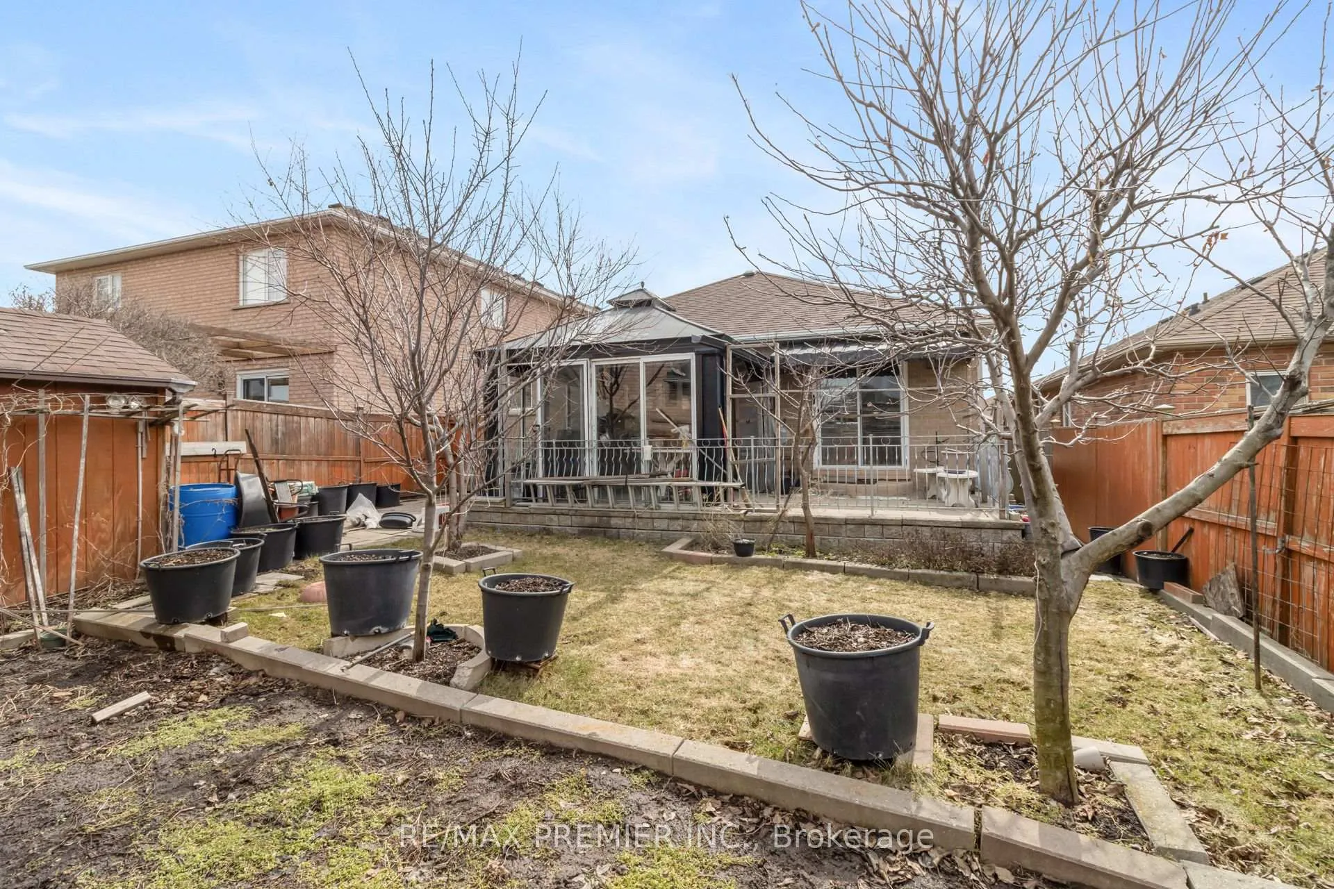 Photo 40 of 78 Rosanna Crescent, Vaughan, Maple — HOMEH