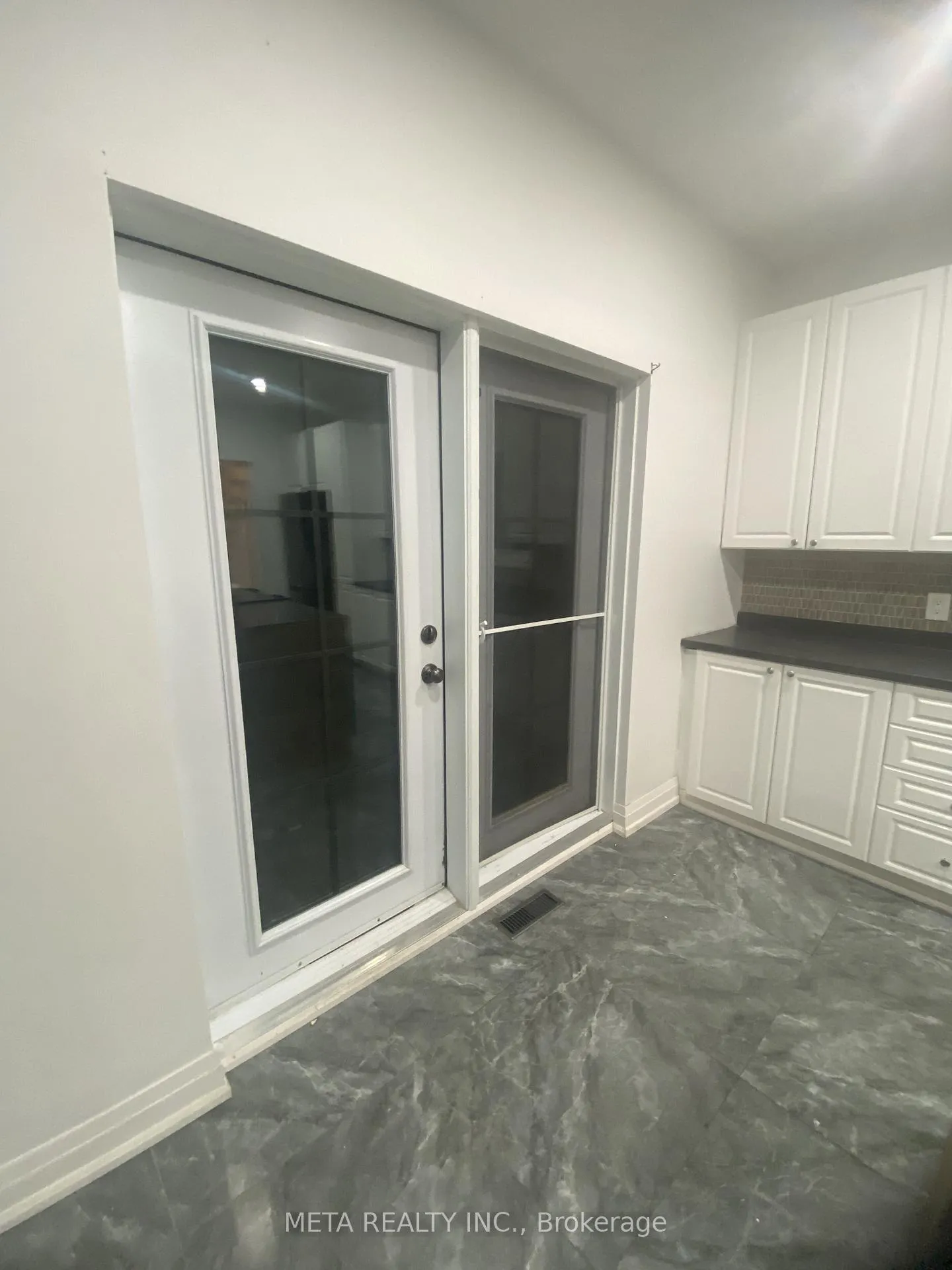 Photo 19 of 636 Union Street, Peterborough, Town Ward 3 — HOMEH