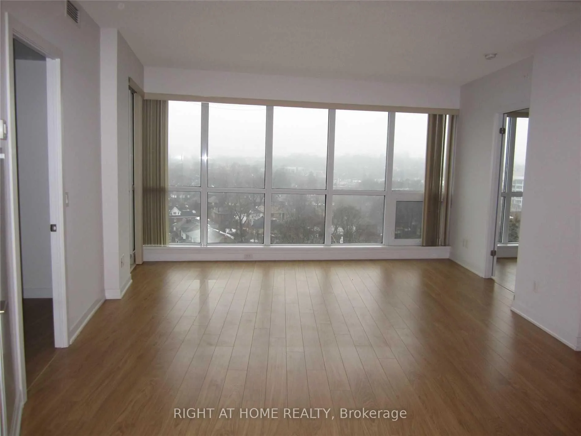 Photo 2 of Unit 1108, 60 Berwick Avenue, Toronto, Yonge-Eglinton — HOMEH