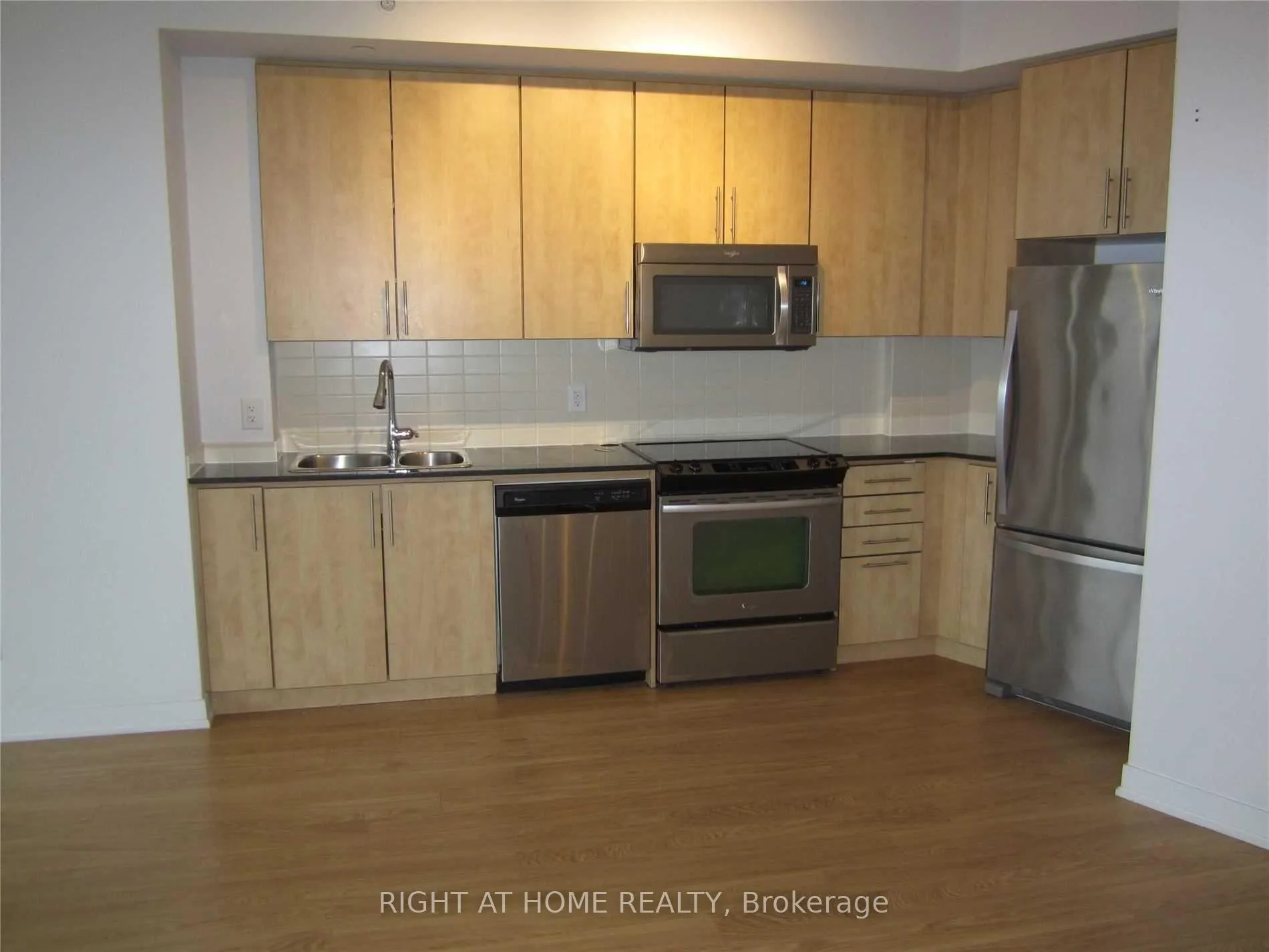 Photo 3 of Unit 1108, 60 Berwick Avenue, Toronto, Yonge-Eglinton — HOMEH