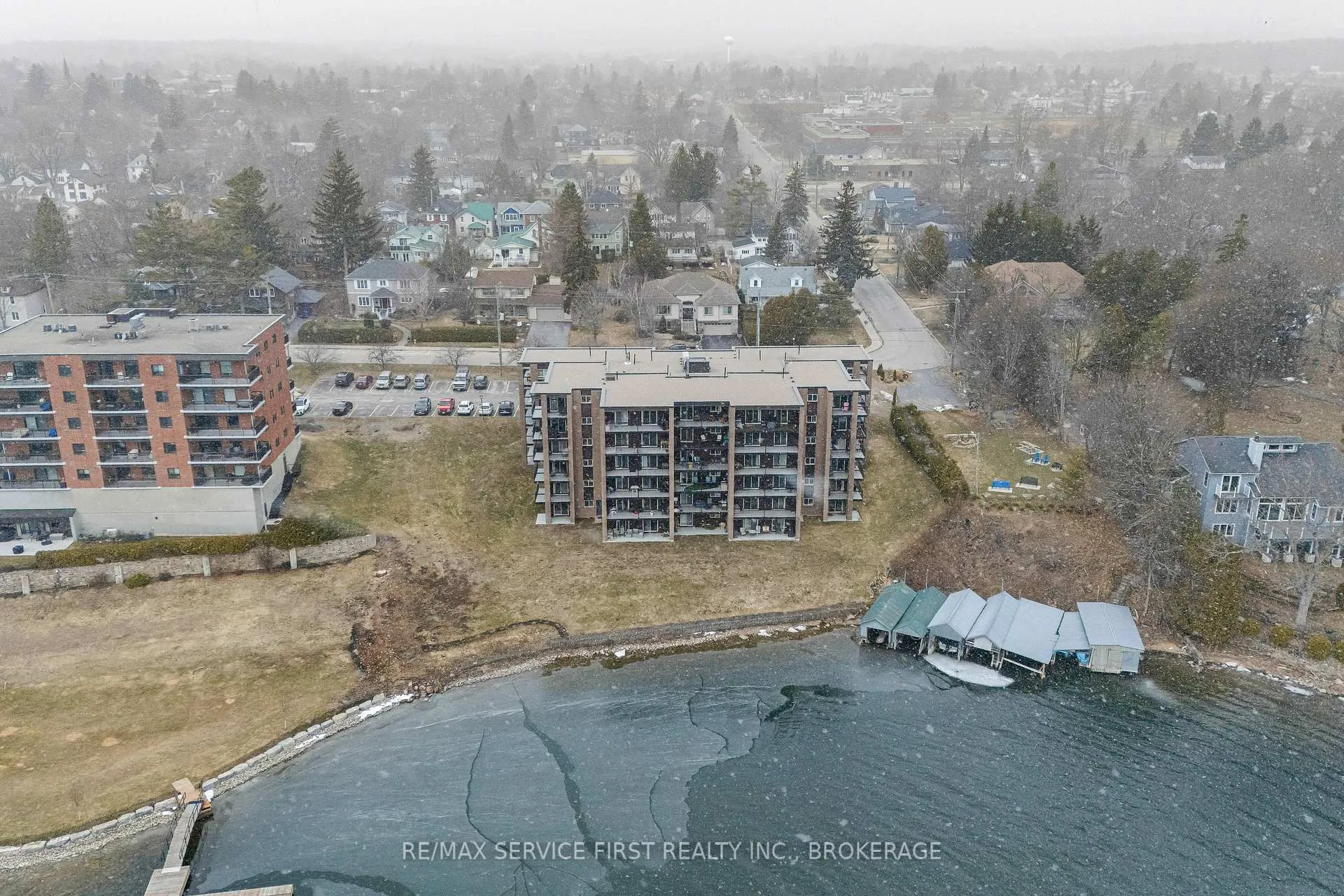 Photo 5 of Unit 301, 610 William Street S, Gananoque — HOMEH