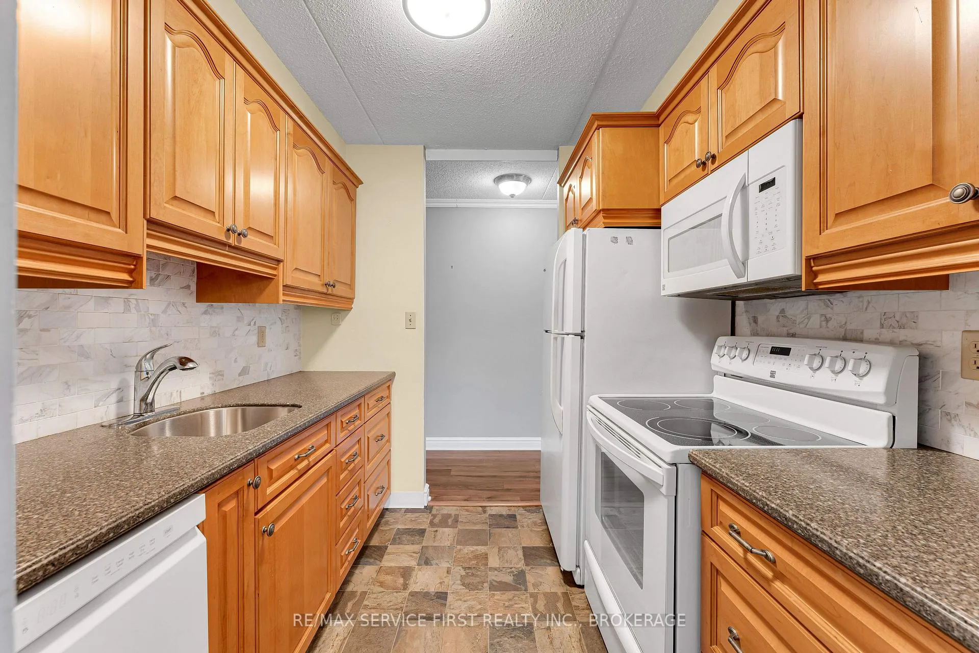 Photo 14 of Unit 301, 610 William Street S, Gananoque — HOMEH