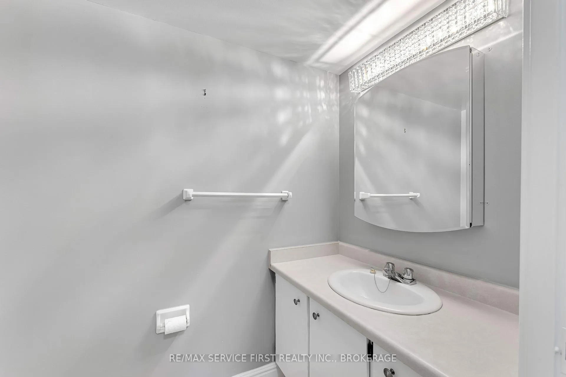 Photo 30 of Unit 301, 610 William Street S, Gananoque — HOMEH